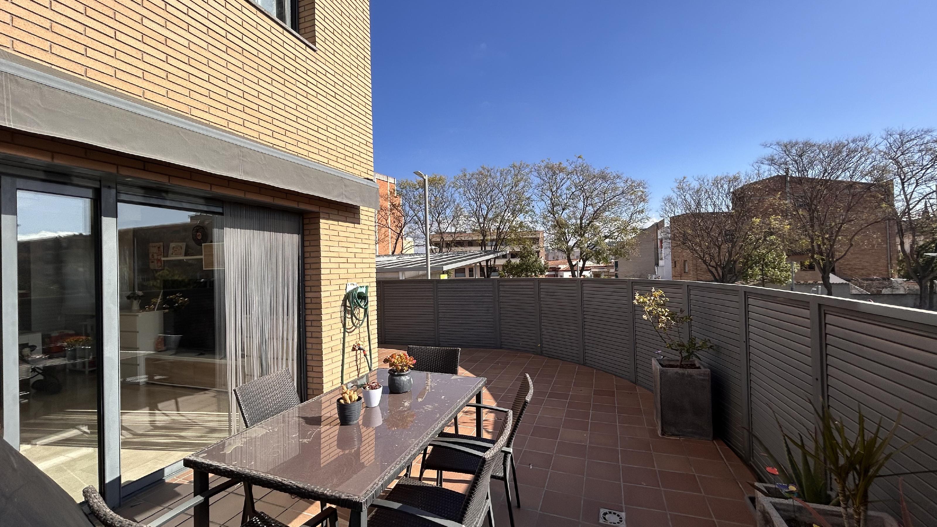 Imagen 11 Casa en venta en Sant Andreu De La Barca / Junto a la estación de Ferrocarriles Catalanes