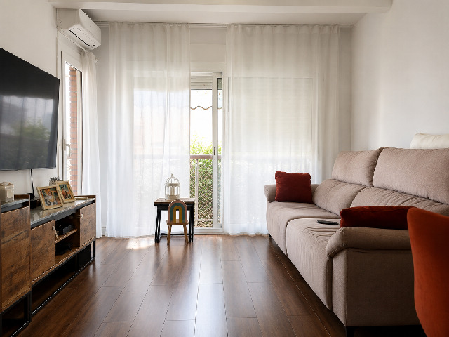 Imagen 5 Inmueble 302550 - Piso en venta en Sant Andreu De La Barca / Junto a Correos (La Solana)