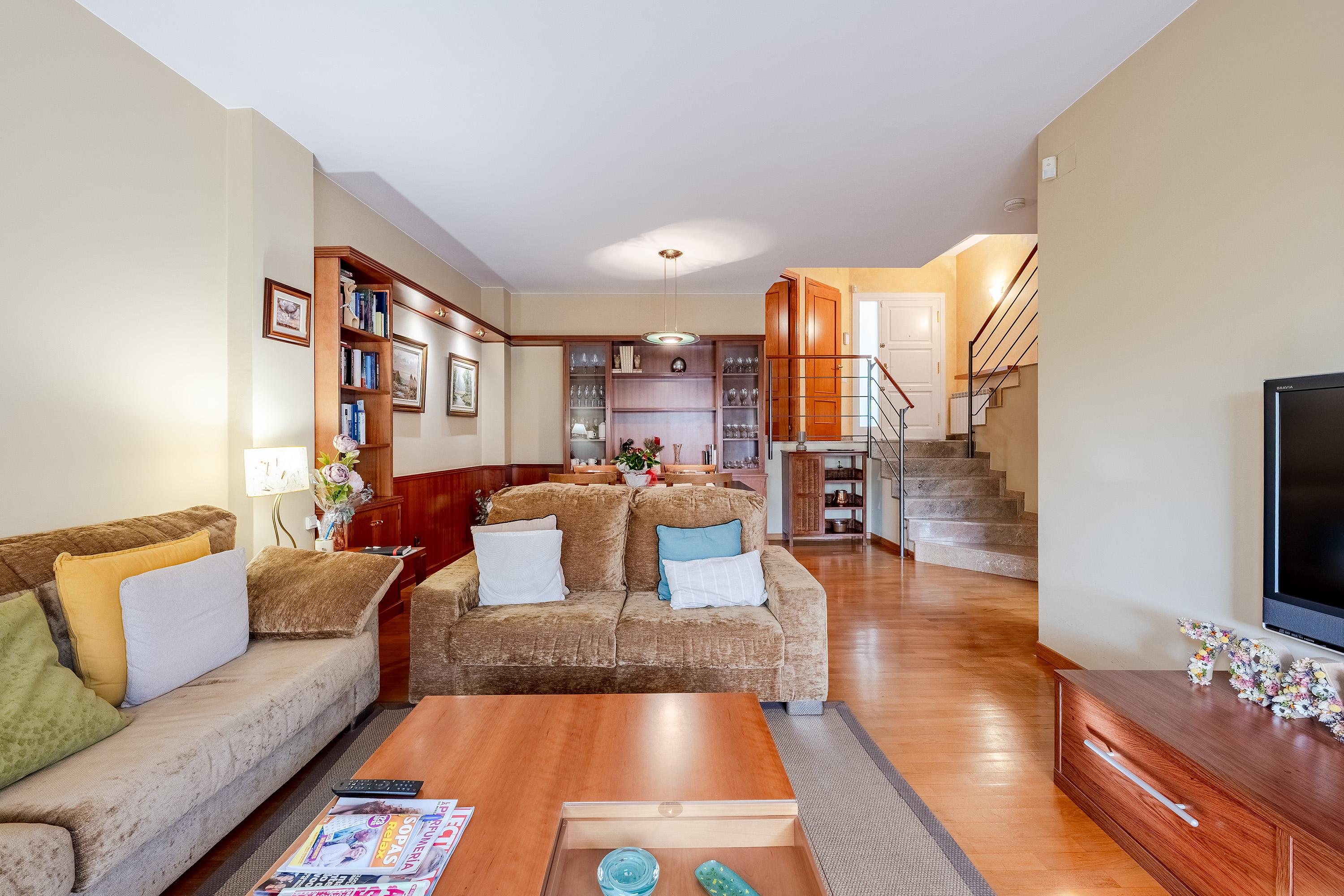 Imagen 7 Casa en venta en Vallirana / Can Rovira - Junto al centro