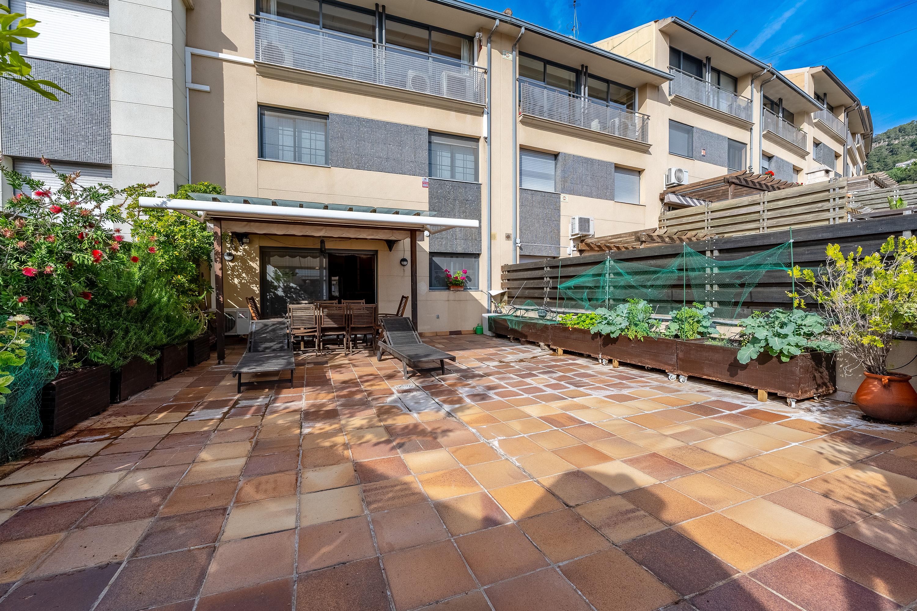 Imagen 10 Casa en venta en Vallirana / Can Rovira - Junto al centro