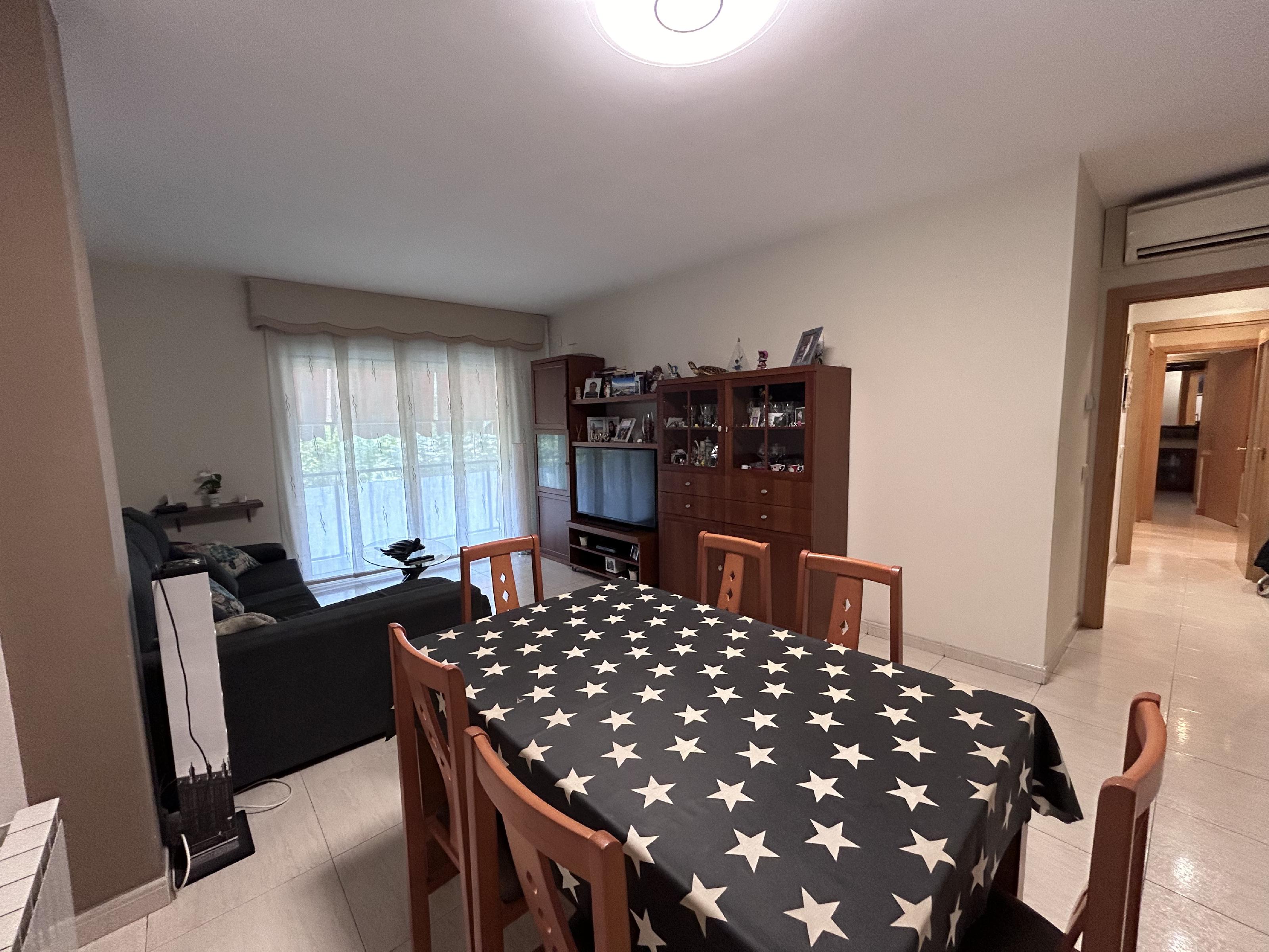 Imagen 7 Piso en venta en Molins De Rei / En el barrio de la Granja