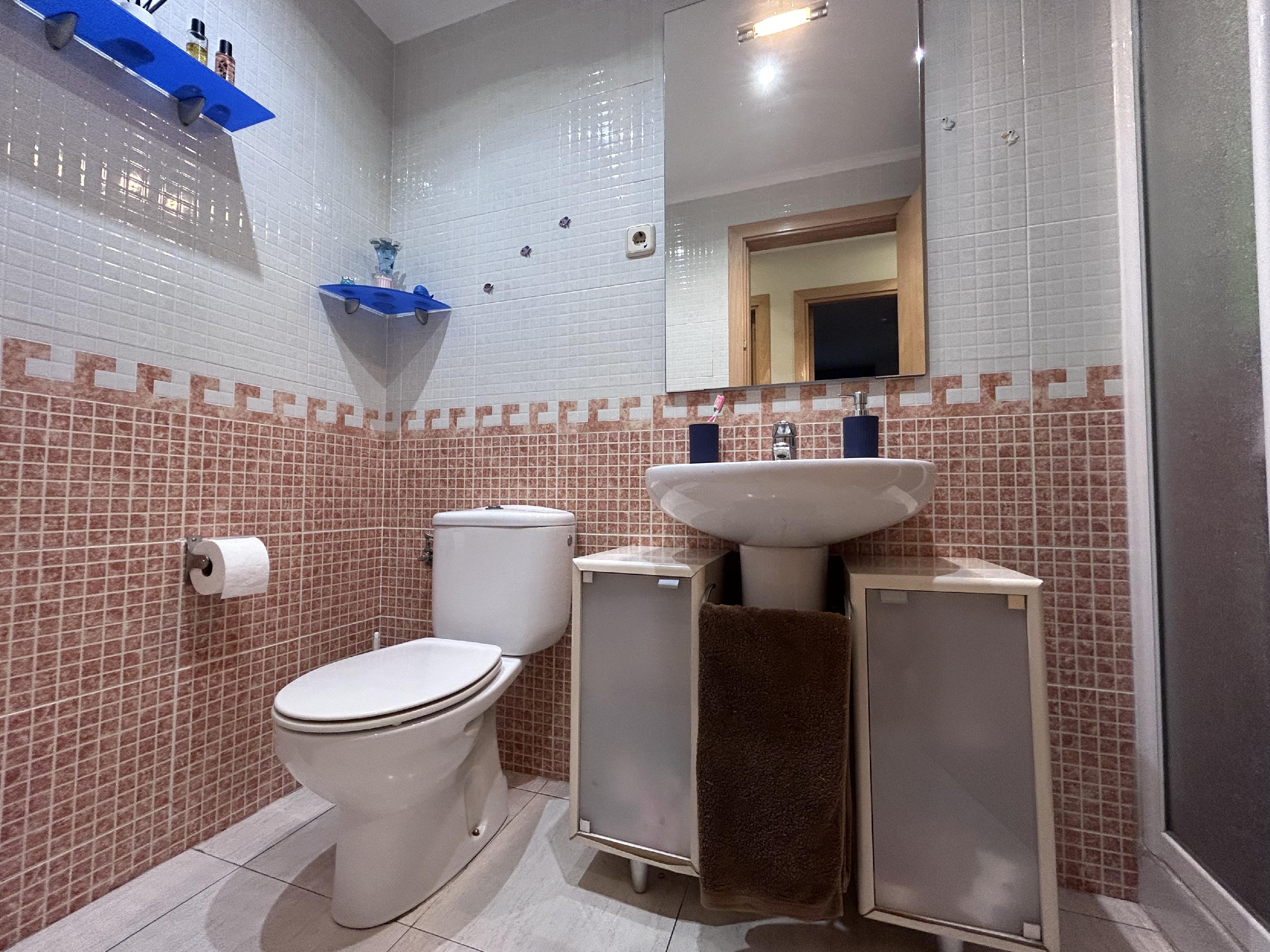 Imagen 33 Piso en venta en Molins De Rei / En el barrio de la Granja
