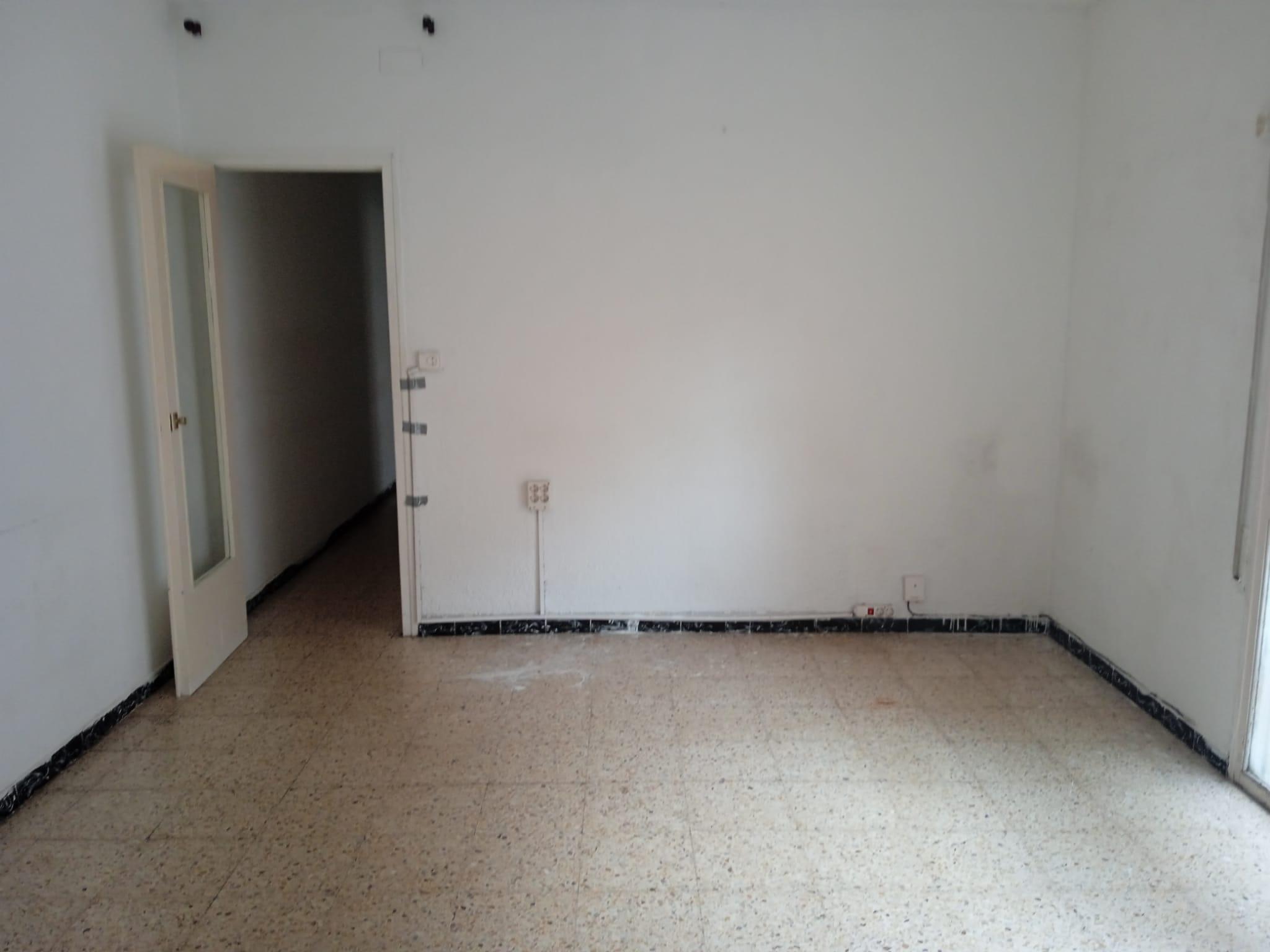 Imagen 1 Piso en venta en Sant Andreu De La Barca / En pleno centro de la población