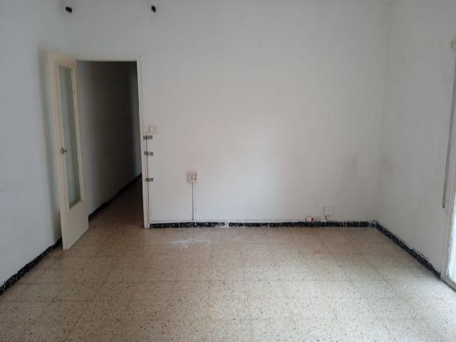 Imagen 1 Inmueble 302901 - Piso en venta en Sant Andreu De La Barca / En pleno centro de la población