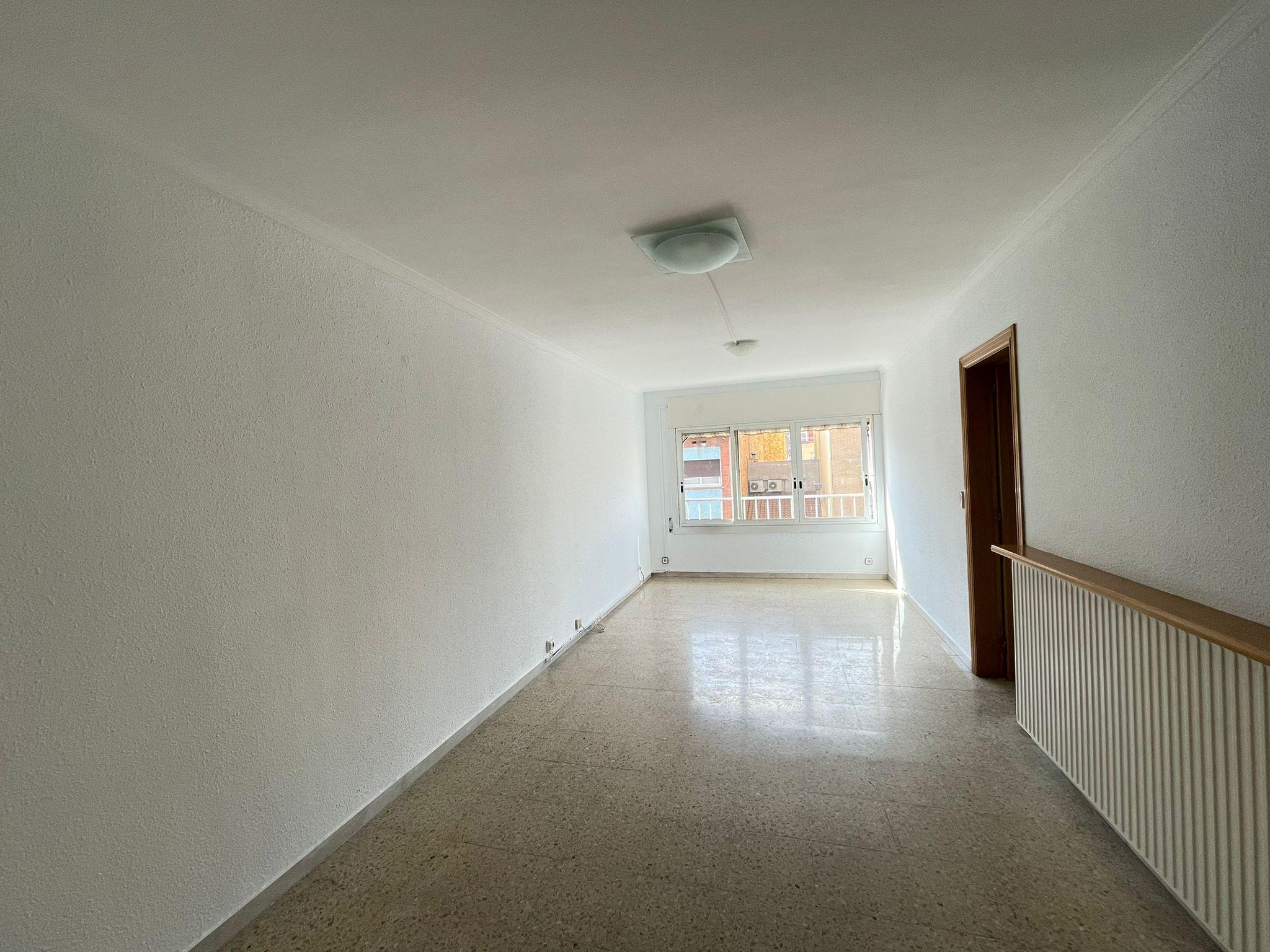 Imagen 12 Piso en venta en Molins De Rei / A pocos minutos de la estación de Molins 