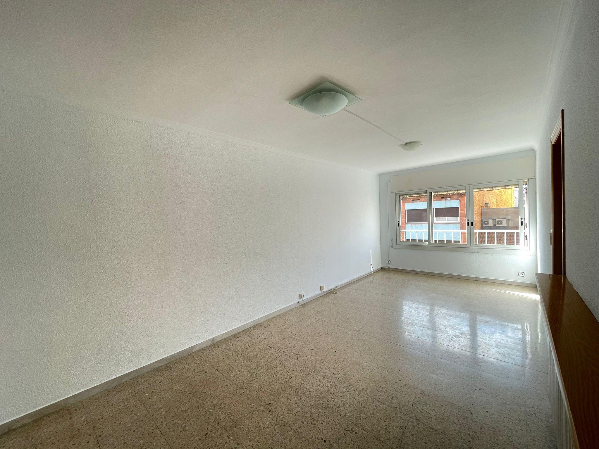 Imagen 4 Piso en venta en Molins De Rei / A pocos minutos de la estación de Molins 