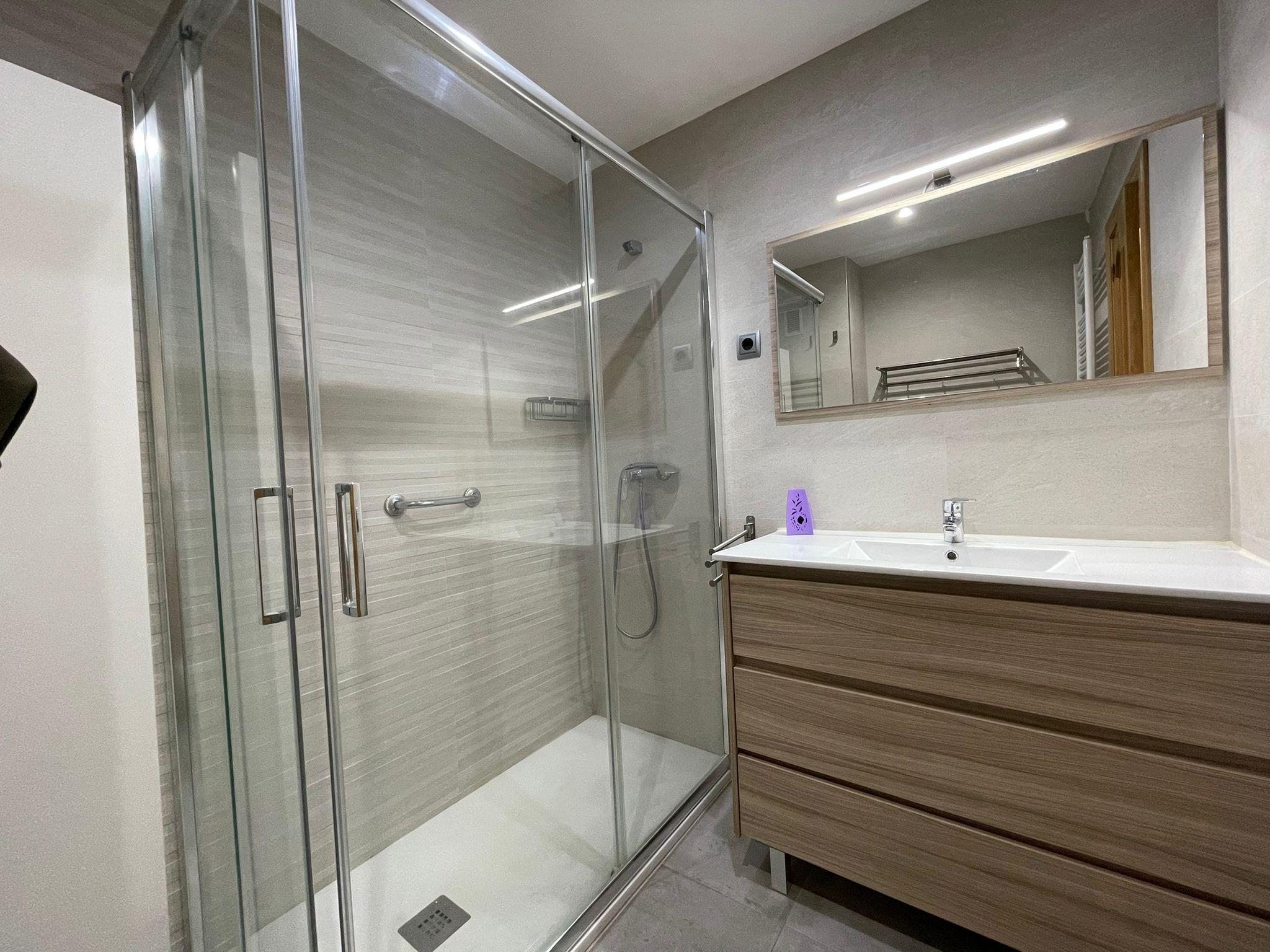 Imagen 2 Piso en venta en Molins De Rei / A pocos minutos de la estación de Molins 