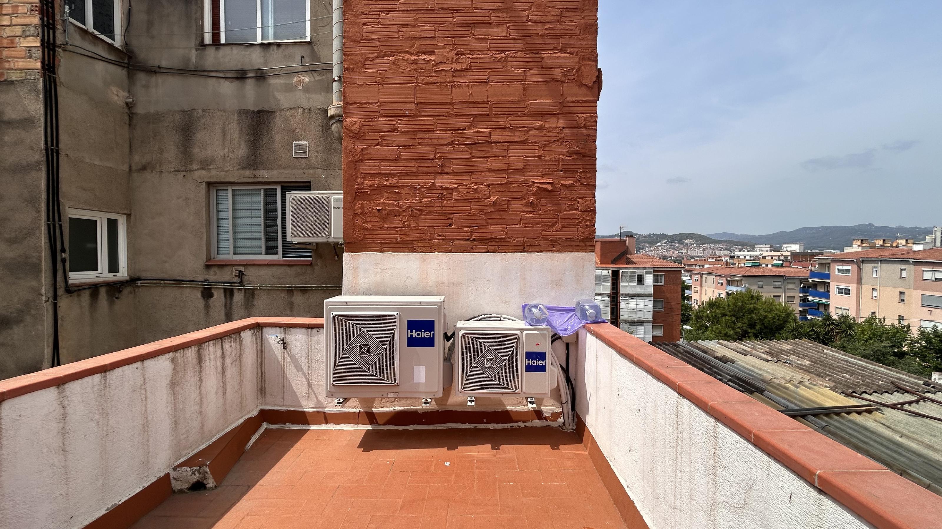 Imagen 16 Piso en venta en Molins De Rei / Próximo a les Guardioles Molins de Rei