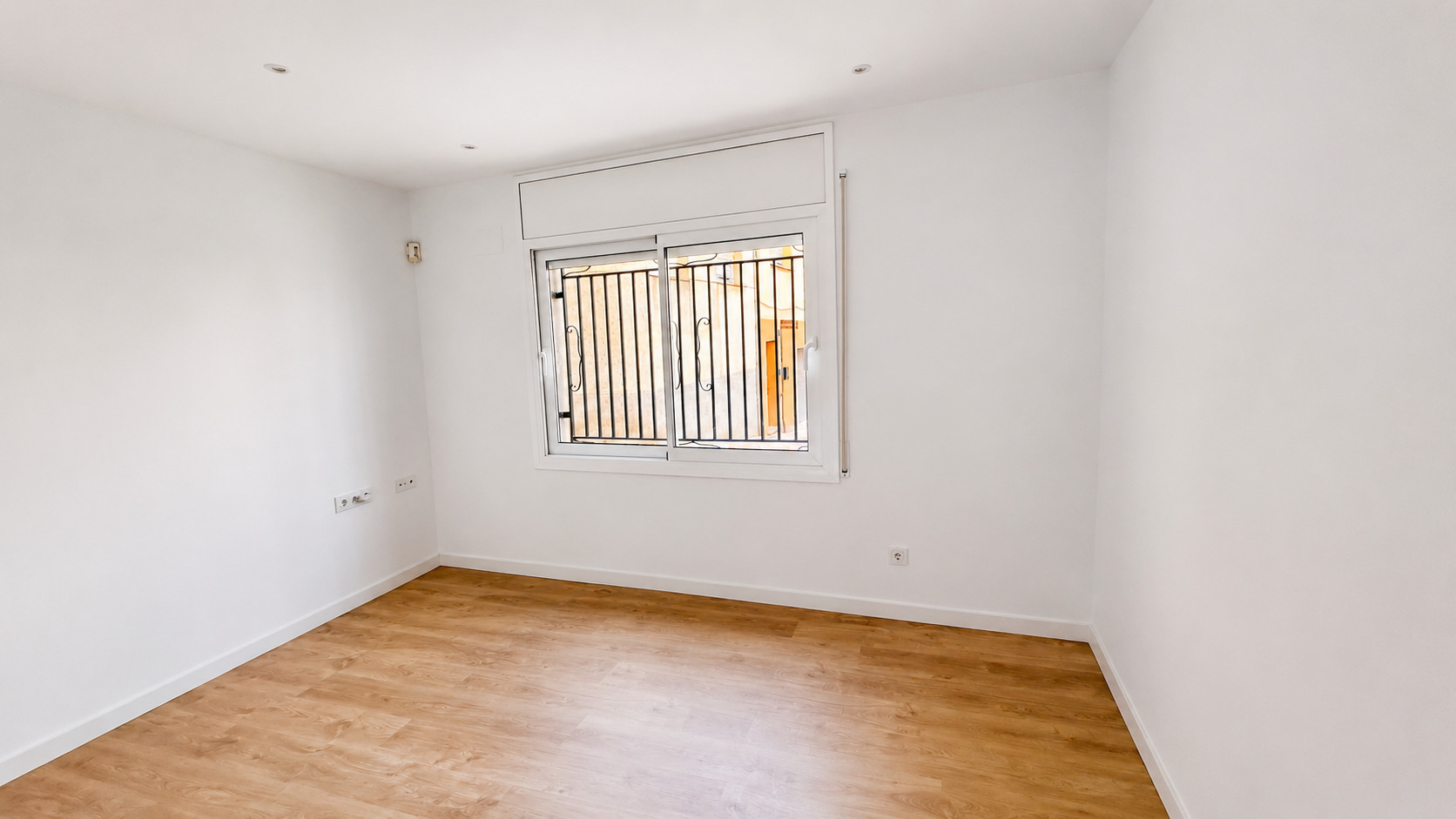 Imagen 4 Planta Baja en venta en Papiol El / Junto al centro de la población.