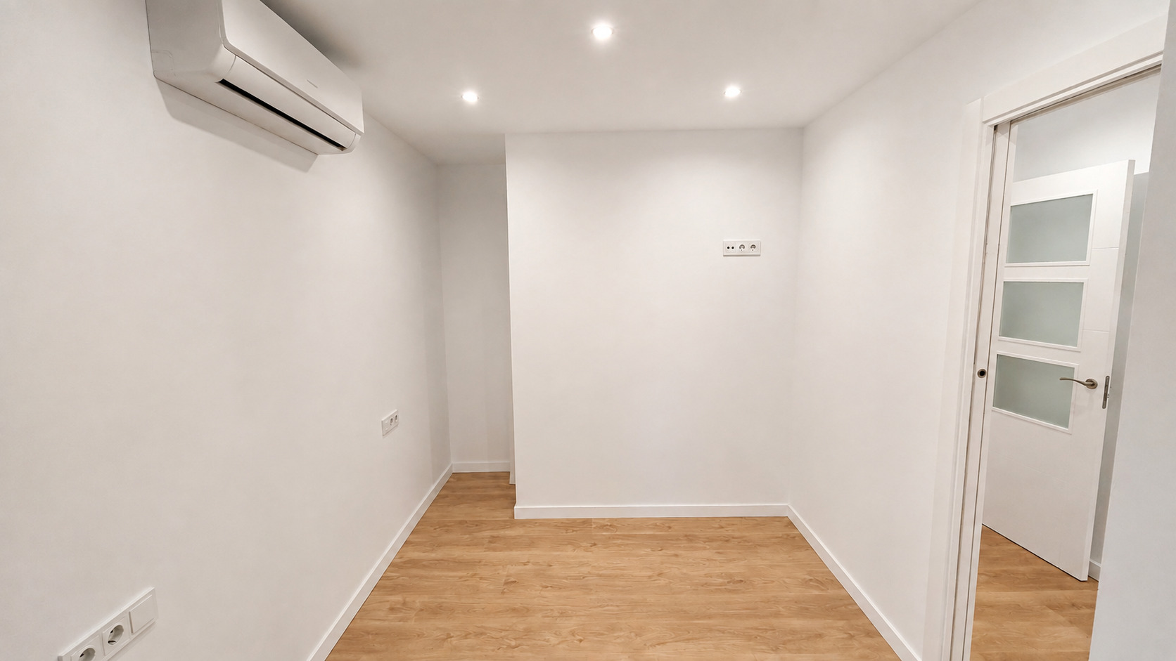 Imagen 27 Planta Baja en venta en Papiol El / Junto al centro de la población.