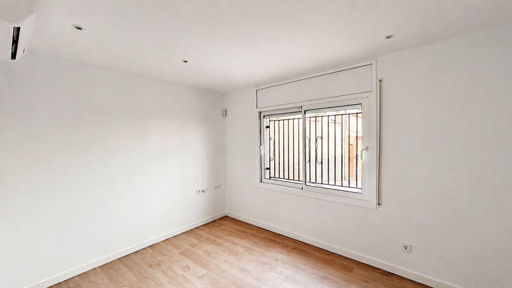 Imagen 21 Planta Baja en venta en Papiol El / Junto al centro de la población.