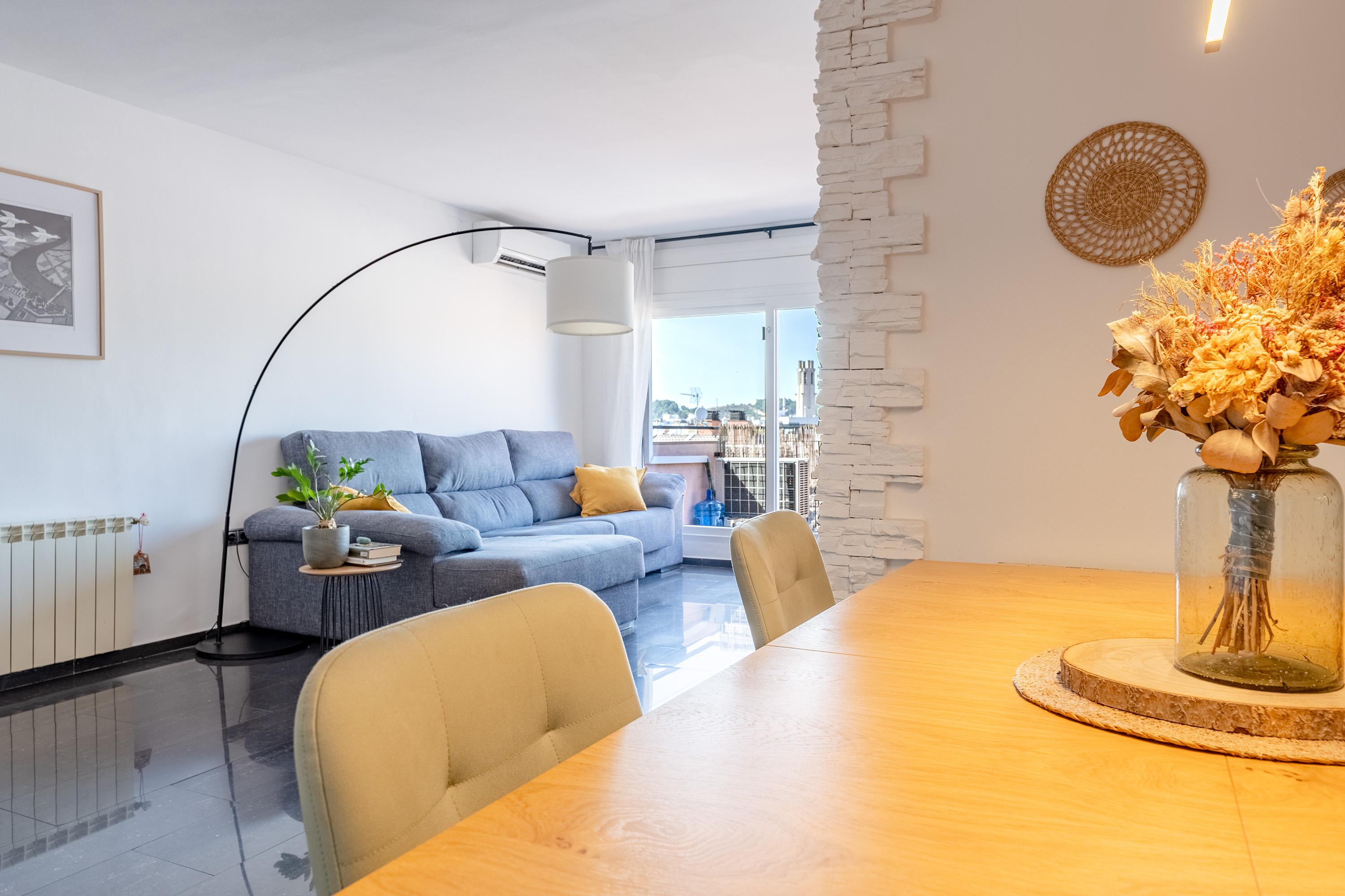 Imagen 38 Piso en venta en Molins De Rei / Próximo a la plaza de la Cruz 