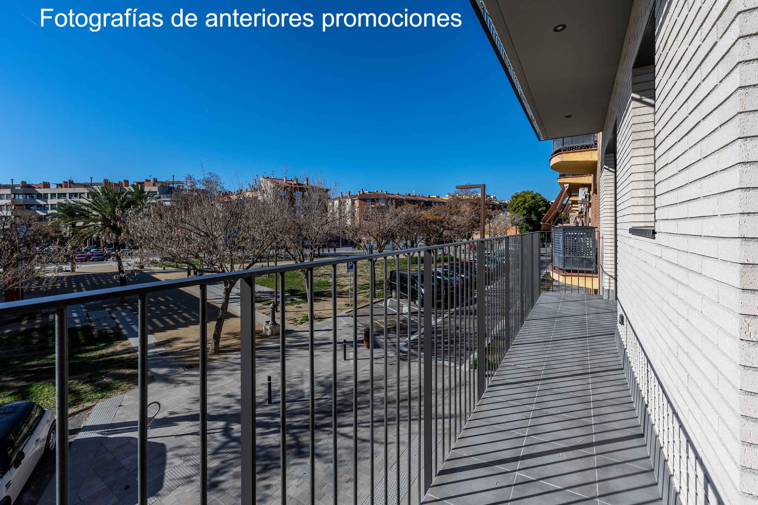 Imagen 16 Dúplex en venta en Molins De Rei / Junto al nuevo barrio de les Guardioles 