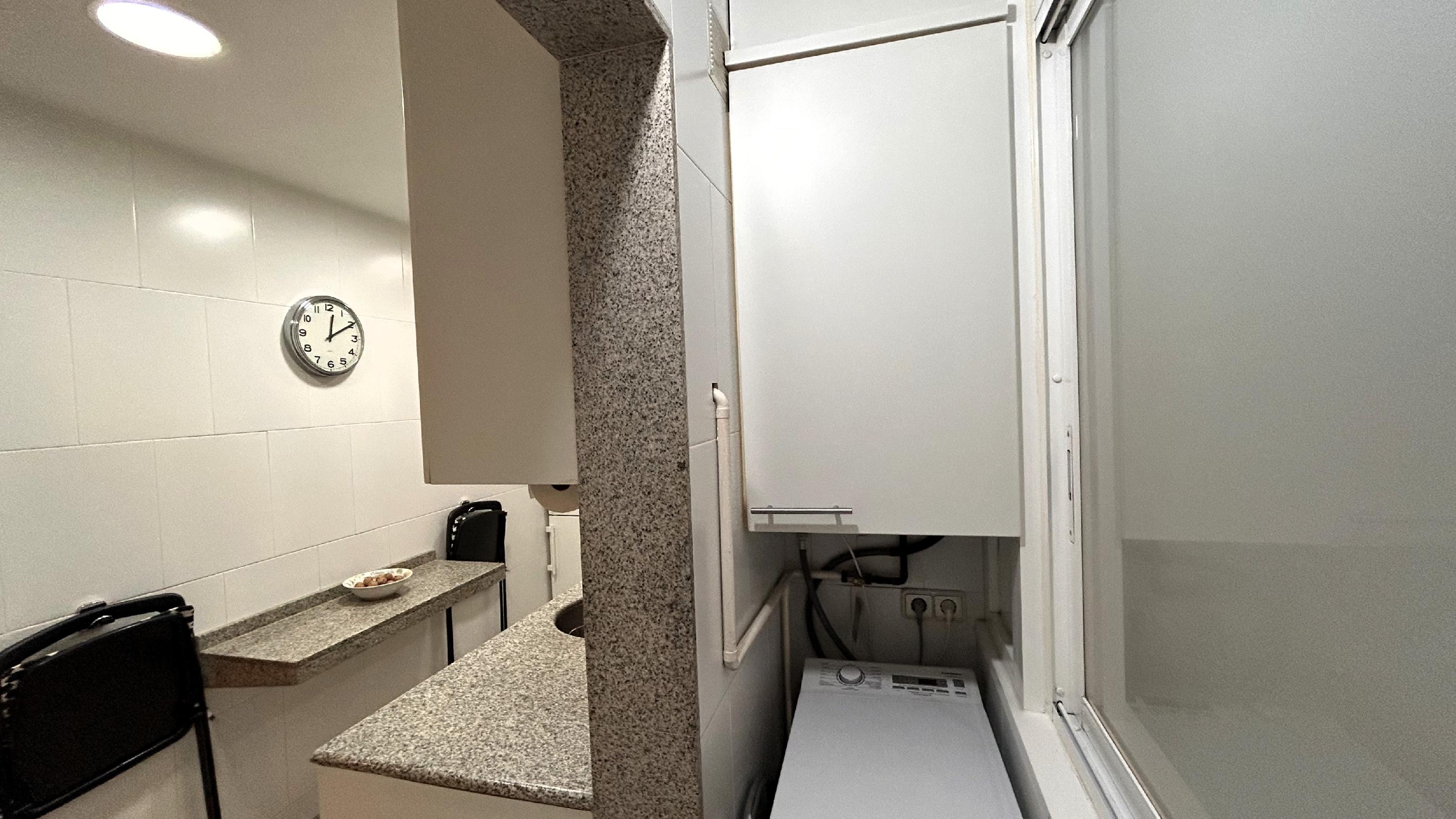 Imagen 12 Piso en venta en Sant Boi De Llobregat / Próximo a la plaza Cataluña zona Vinyets