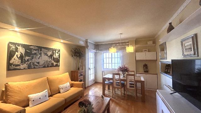 Imagen 5 Inmueble 305495 - Piso en venta en Sant Boi De Llobregat / Próximo a la plaza Cataluña (zona Vinyets)