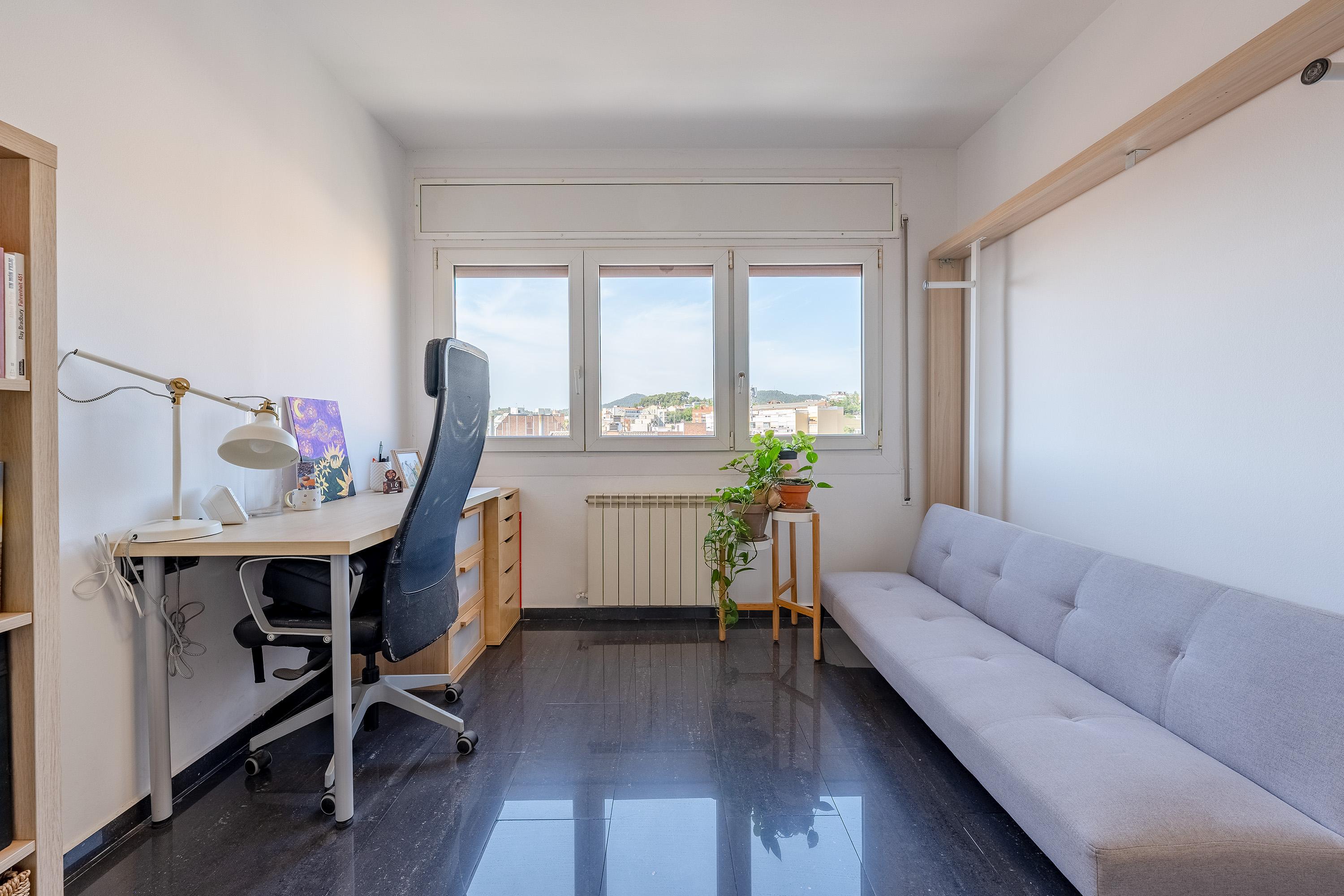 Imagen 26 Piso en venta en Molins De Rei / Próximo a la plaza de la Cruz 