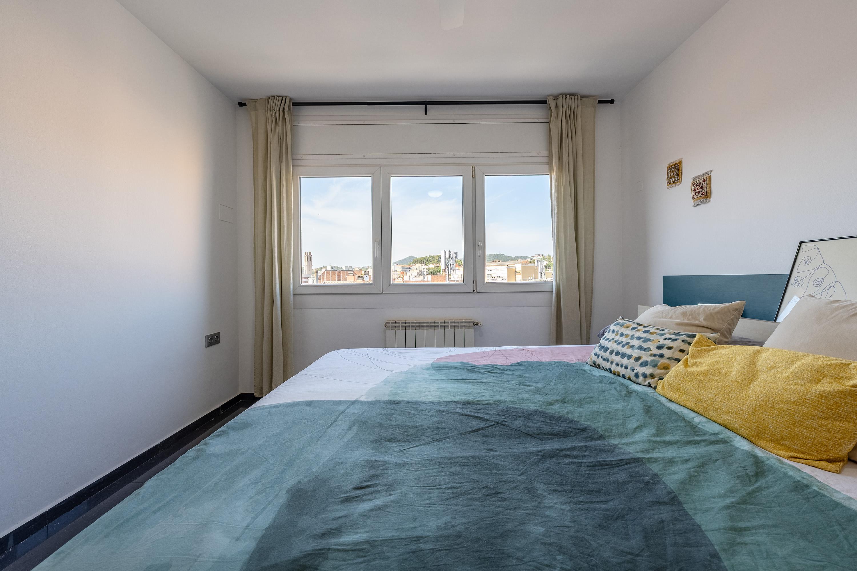 Imagen 19 Piso en venta en Molins De Rei / Próximo a la plaza de la Cruz 