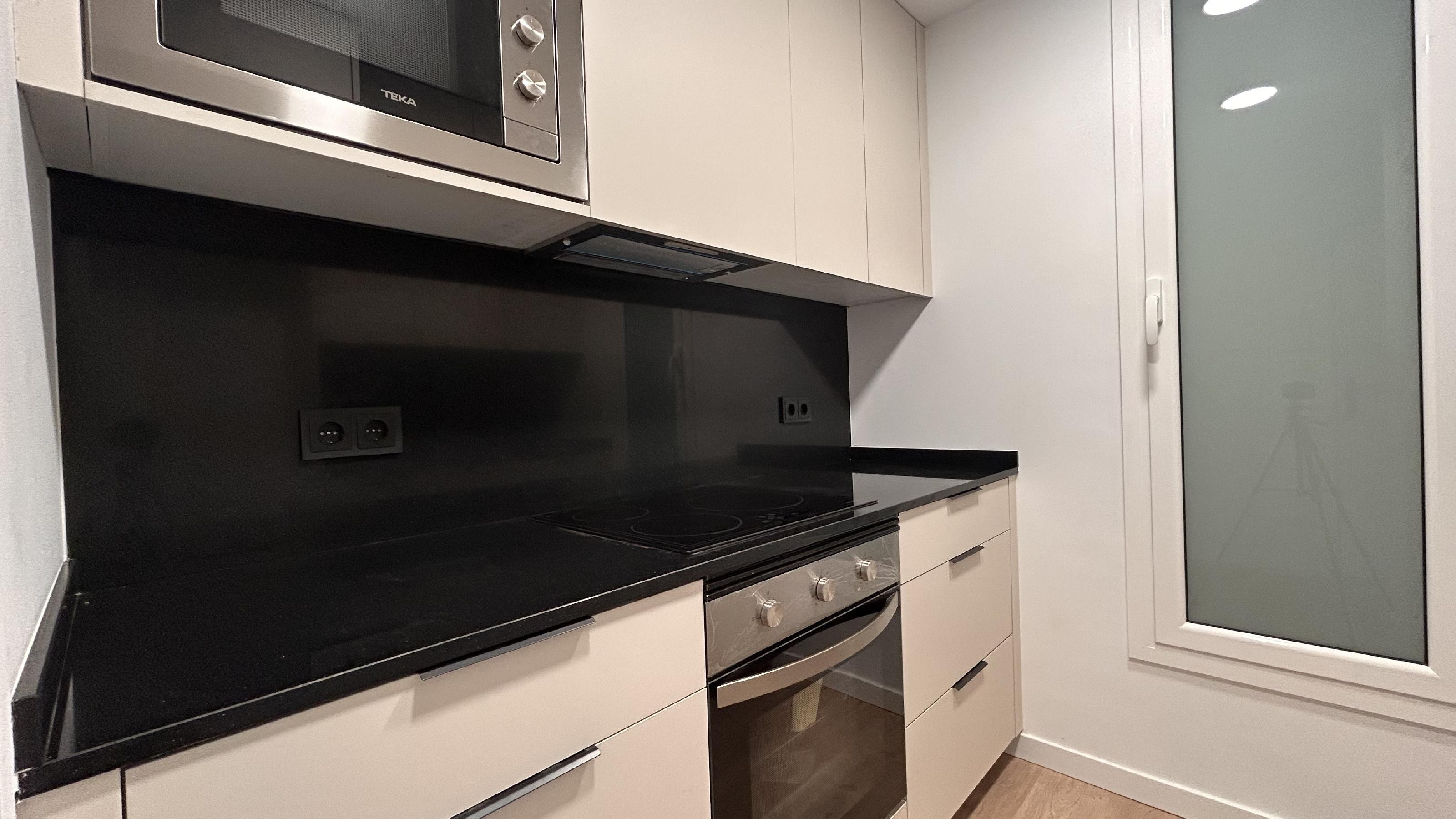 Imagen 32 Planta Baja en venta en Papiol El / Junto al centro de la población.