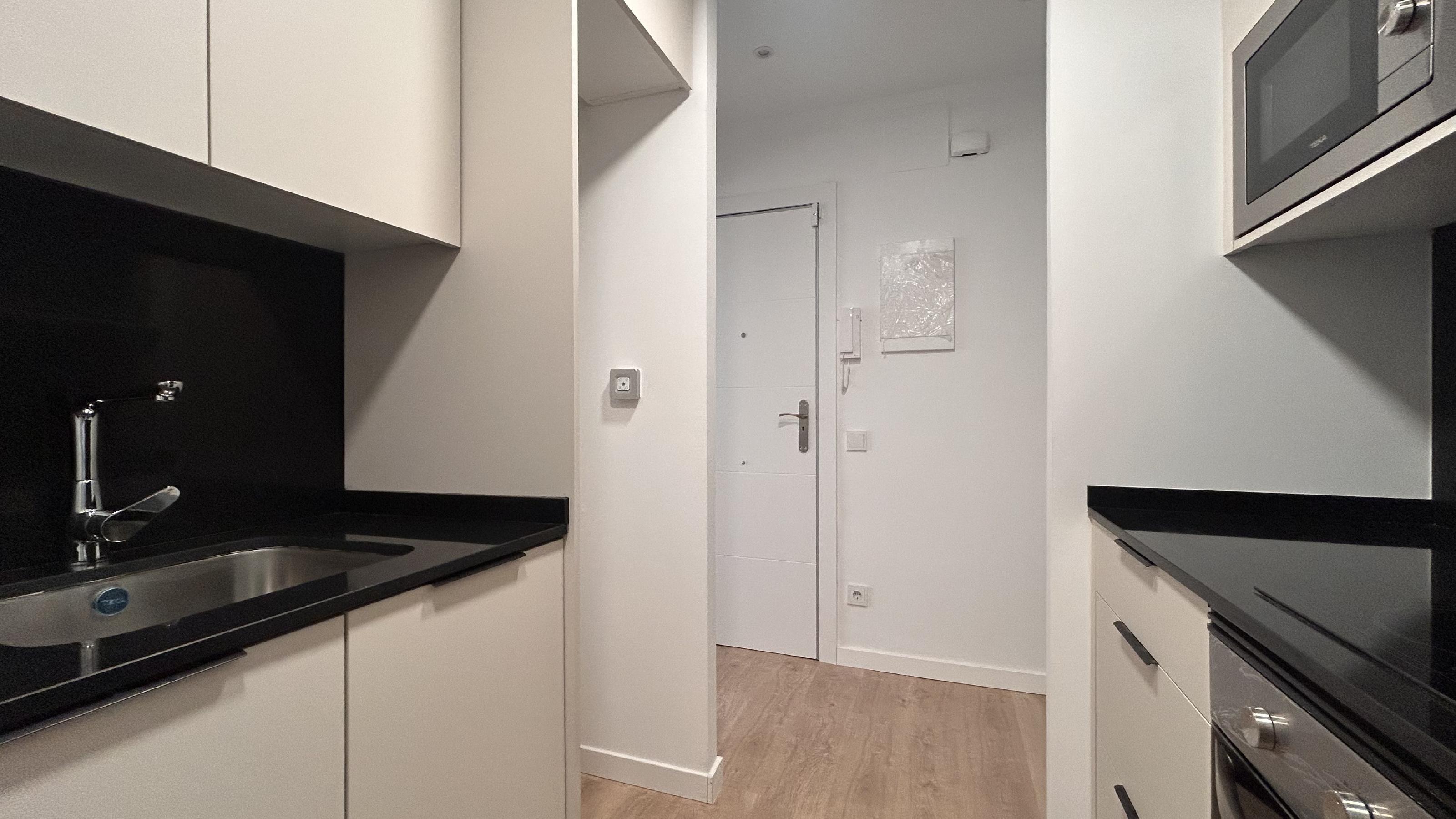 Imagen 31 Planta Baja en venta en Papiol El / Junto al centro de la población.