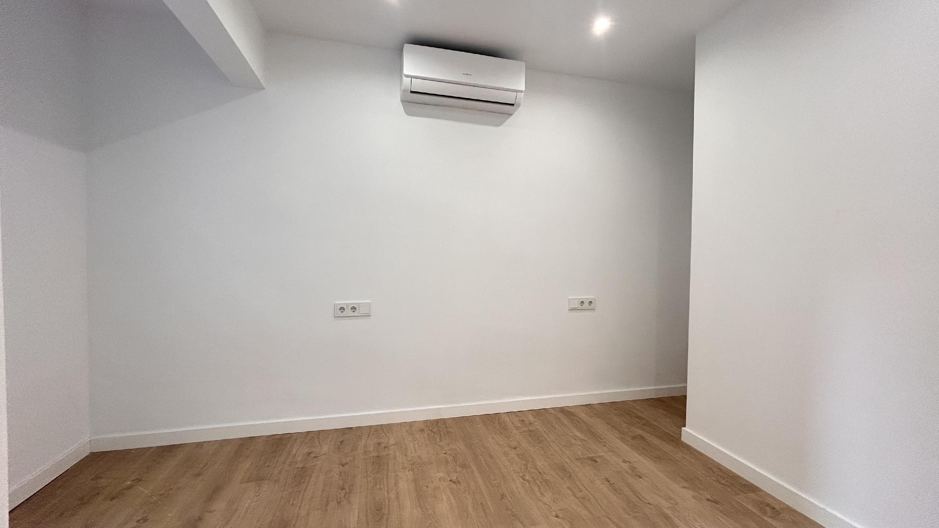 Imagen 37 Planta Baja en venta en Papiol El / Junto al centro de la población.