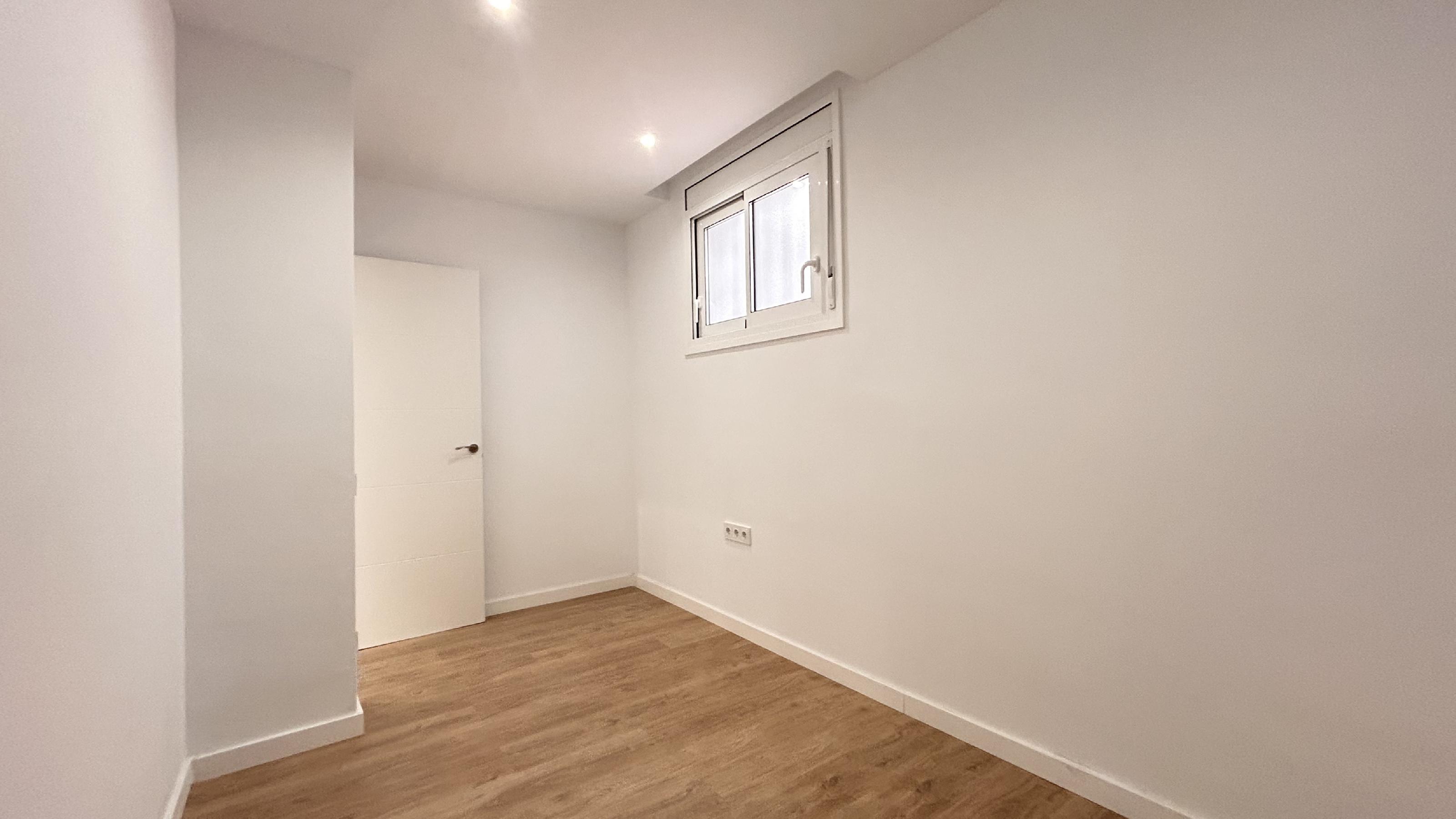 Imagen 40 Planta Baja en venta en Papiol El / Junto al centro de la población.