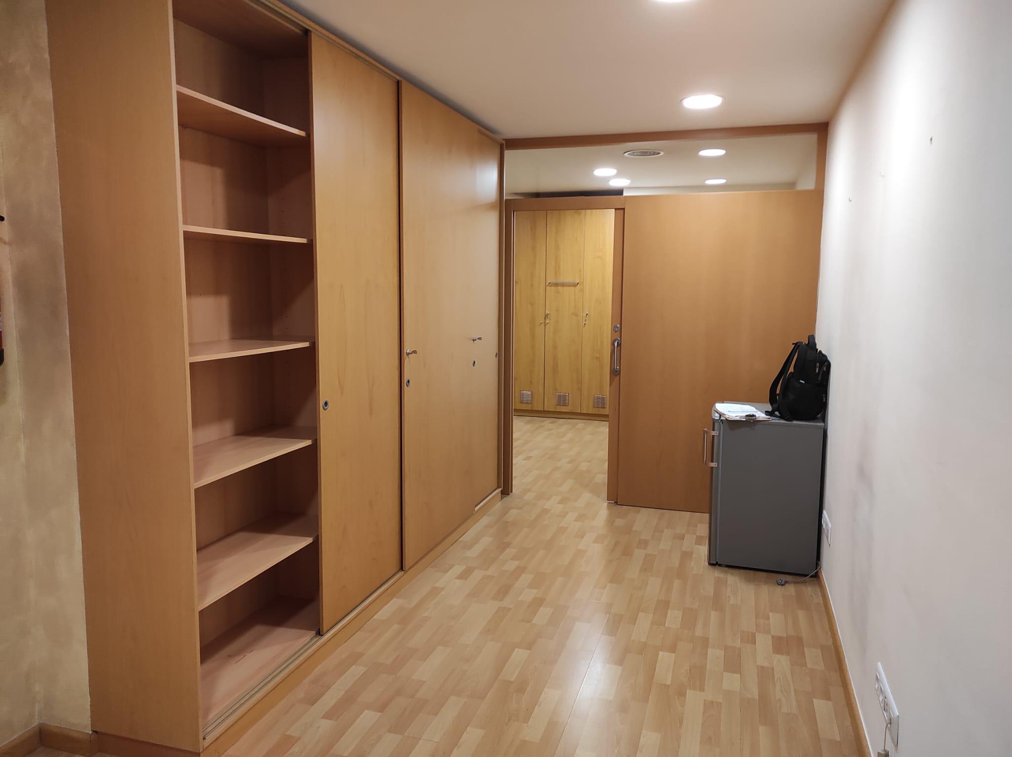 Imagen 3 Oficina Comercial en alquiler en Sant Just Desvern / Entre Rambla Modolell y carrer Bonavista