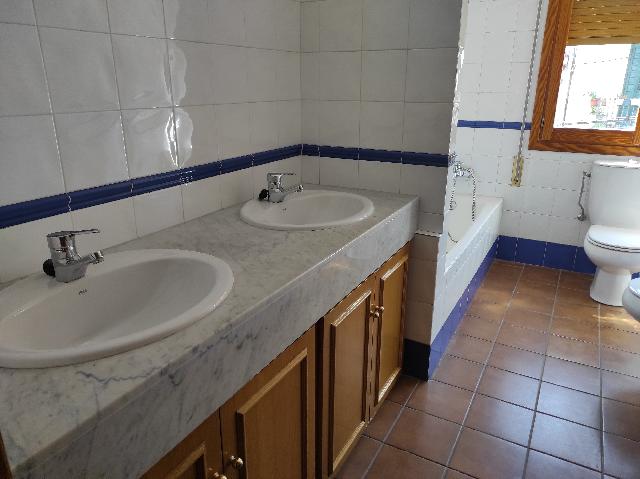Imagen 27 Inmueble 264169 - Casa Aislada en alquiler en Esplugues De Llobregat / Junto hospital Sant Joan De Deu