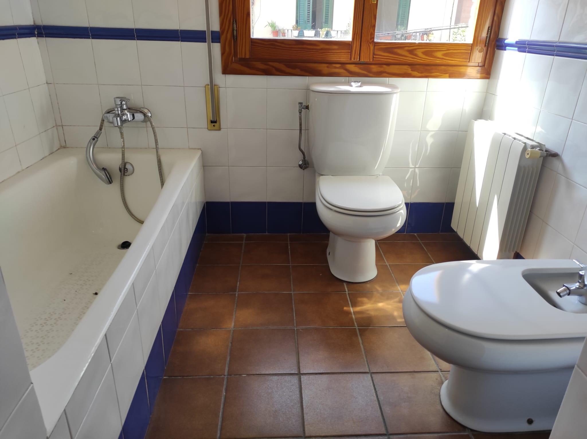 Imagen 25 Casa Aislada en alquiler en Esplugues De Llobregat / Junto hospital Sant Joan De Deu