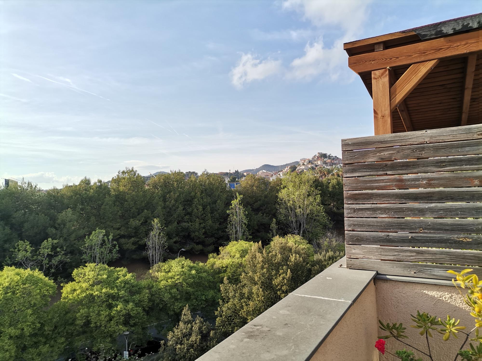 Imagen 7 Dúplex en alquiler en Esplugues De Llobregat / Centro junto jardines de Can Tinture y Laur...