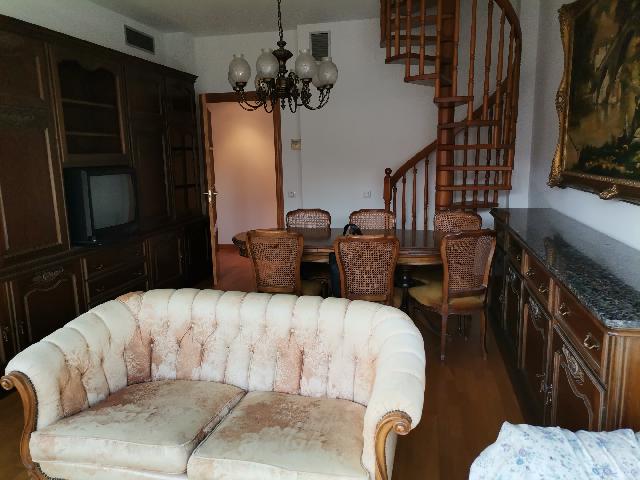 Imagen 13 Inmueble 273049 - Dúplex en alquiler en Esplugues De Llobregat / Centro junto jardines de Can Tinture y Laur...