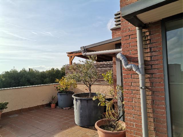 Imagen 8 Inmueble 273049 - Dúplex en alquiler en Esplugues De Llobregat / Centro junto jardines de Can Tinture y Laur...