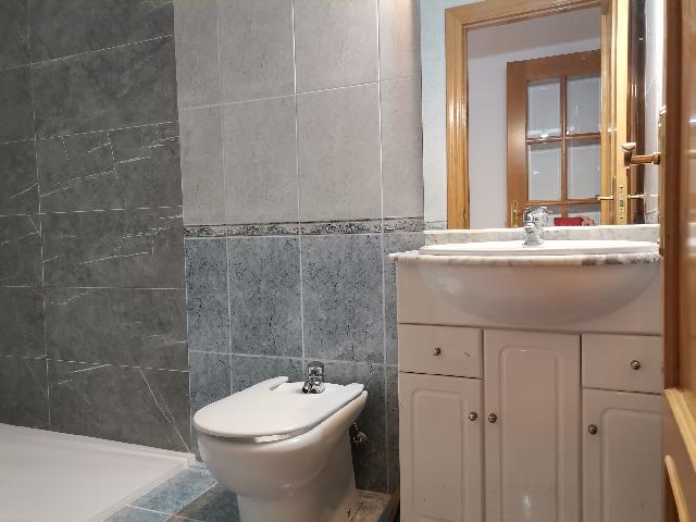 Imagen 22 Inmueble 273049 - Dúplex en alquiler en Esplugues De Llobregat / Centro junto jardines de Can Tinture y Laur...