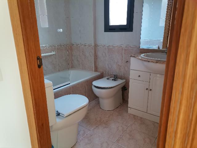 Imagen 32 Inmueble 273049 - Dúplex en alquiler en Esplugues De Llobregat / Centro junto jardines de Can Tinture y Laur...