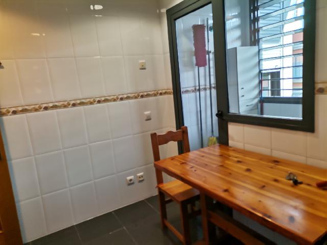 Imagen 16 Inmueble 273049 - Dúplex en alquiler en Esplugues De Llobregat / Centro junto jardines de Can Tinture y Laur...