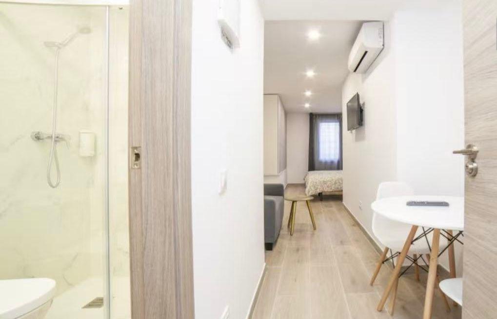 Imagen 10 Dúplex en venta en Hospitalet De Llobregat L´ / Junto Instituto Margarida Xirgu y carrer...