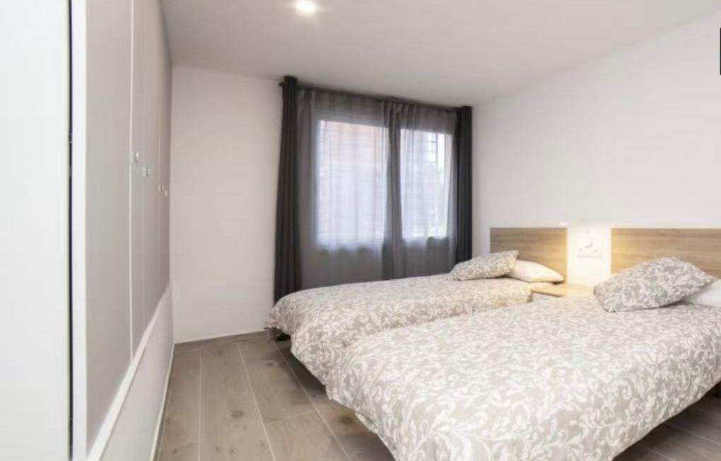 Imagen 6 Dúplex en venta en Hospitalet De Llobregat L´ / Junto Instituto Margarida Xirgu y carrer...