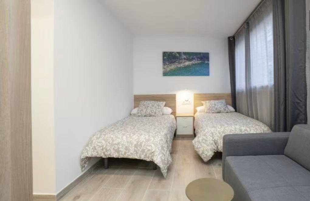 Imagen 4 Dúplex en venta en Hospitalet De Llobregat L´ / Junto Instituto Margarida Xirgu y carrer...