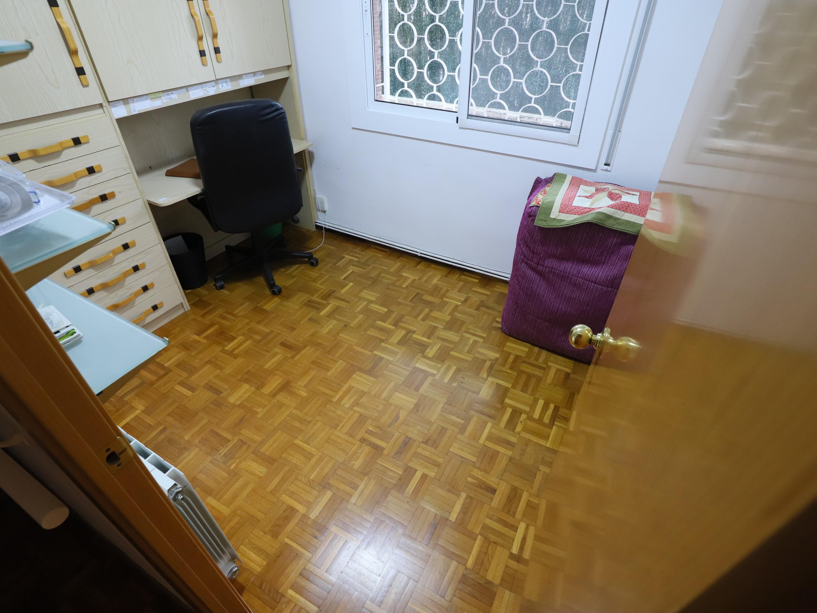 Imagen 37 Planta Baja en venta en Esplugues De Llobregat / Cap Lluis Millet y clinica Nostra Senyora...