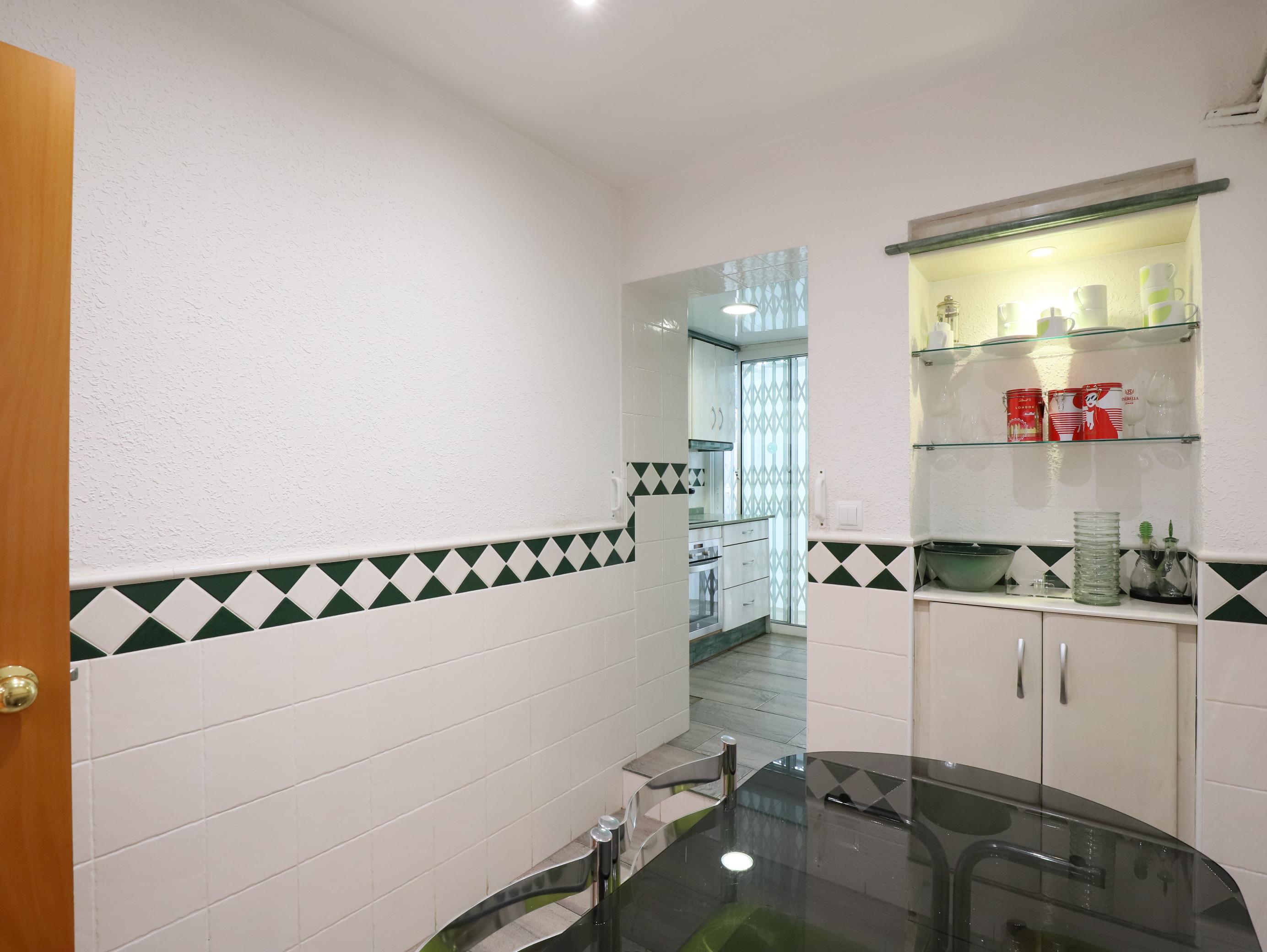 Imagen 18 Planta Baja en venta en Esplugues De Llobregat / Cap Lluis Millet y clinica Nostra Senyora...