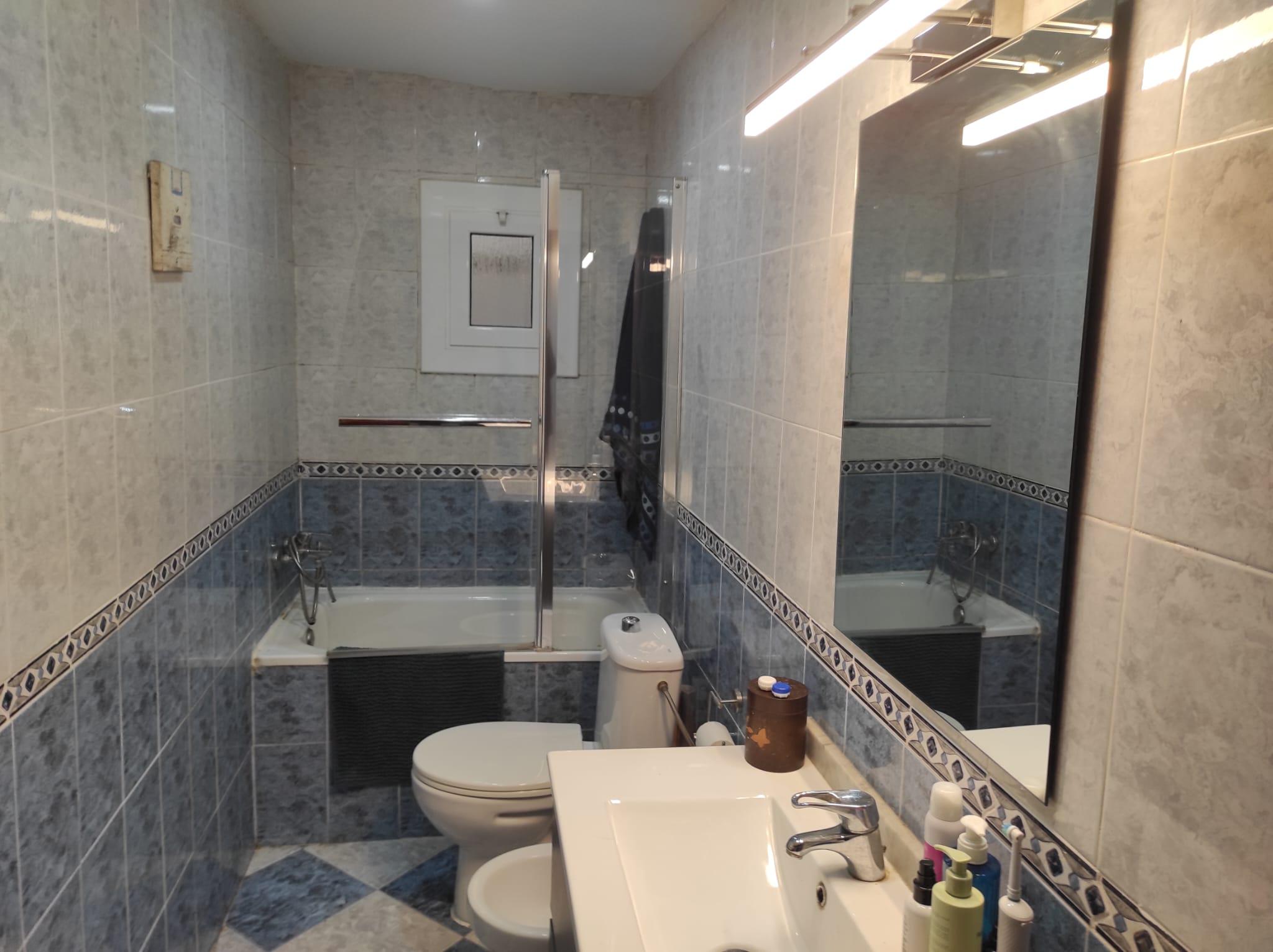 Imagen 26 Piso en venta en Esplugues De Llobregat / Junto plaza de Sant Lluis De Gonzaga, cerca Merc...