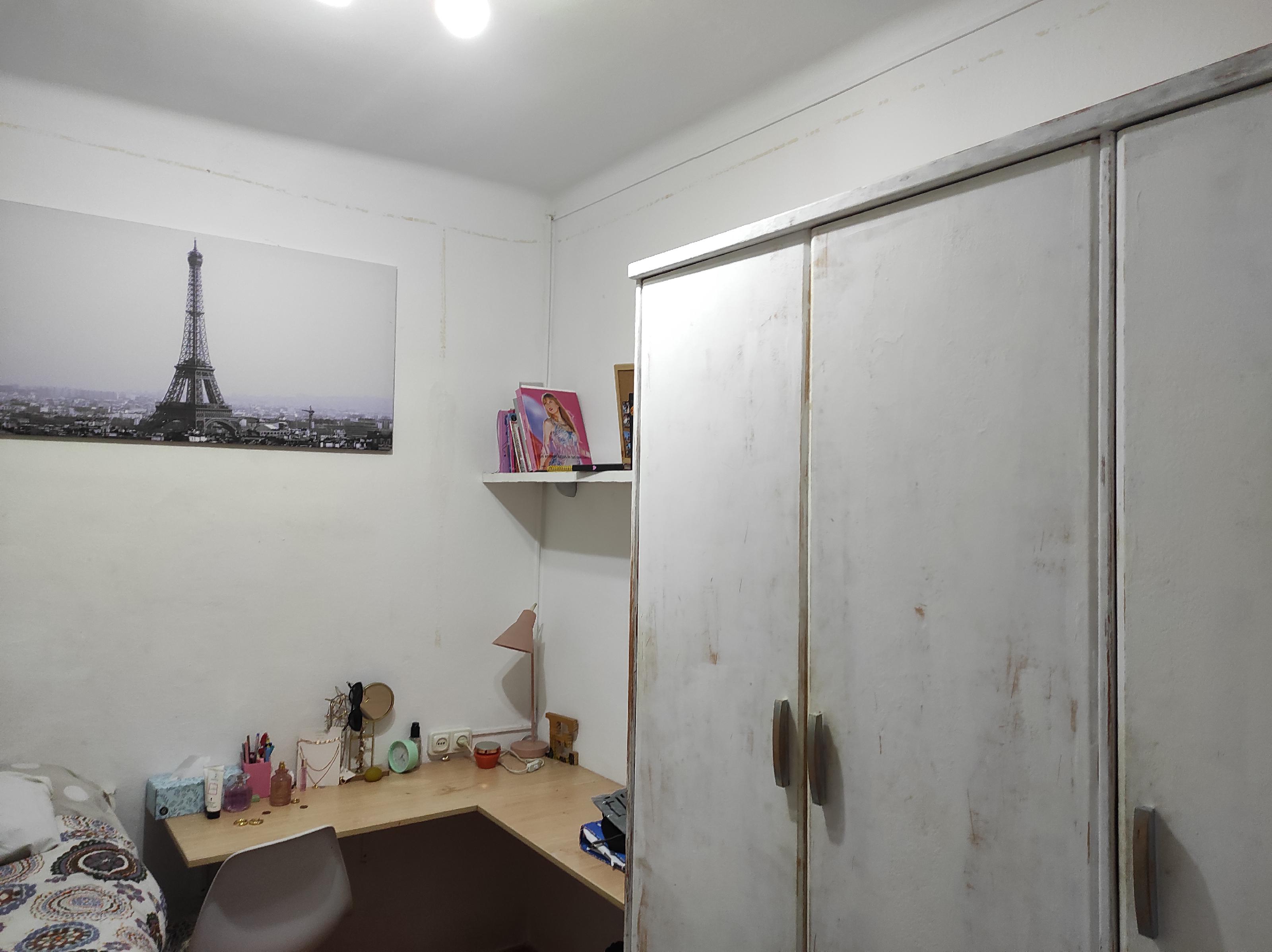 Imagen 32 Piso en venta en Esplugues De Llobregat / Junto plaza de Sant Lluis De Gonzaga, cerca Merc...