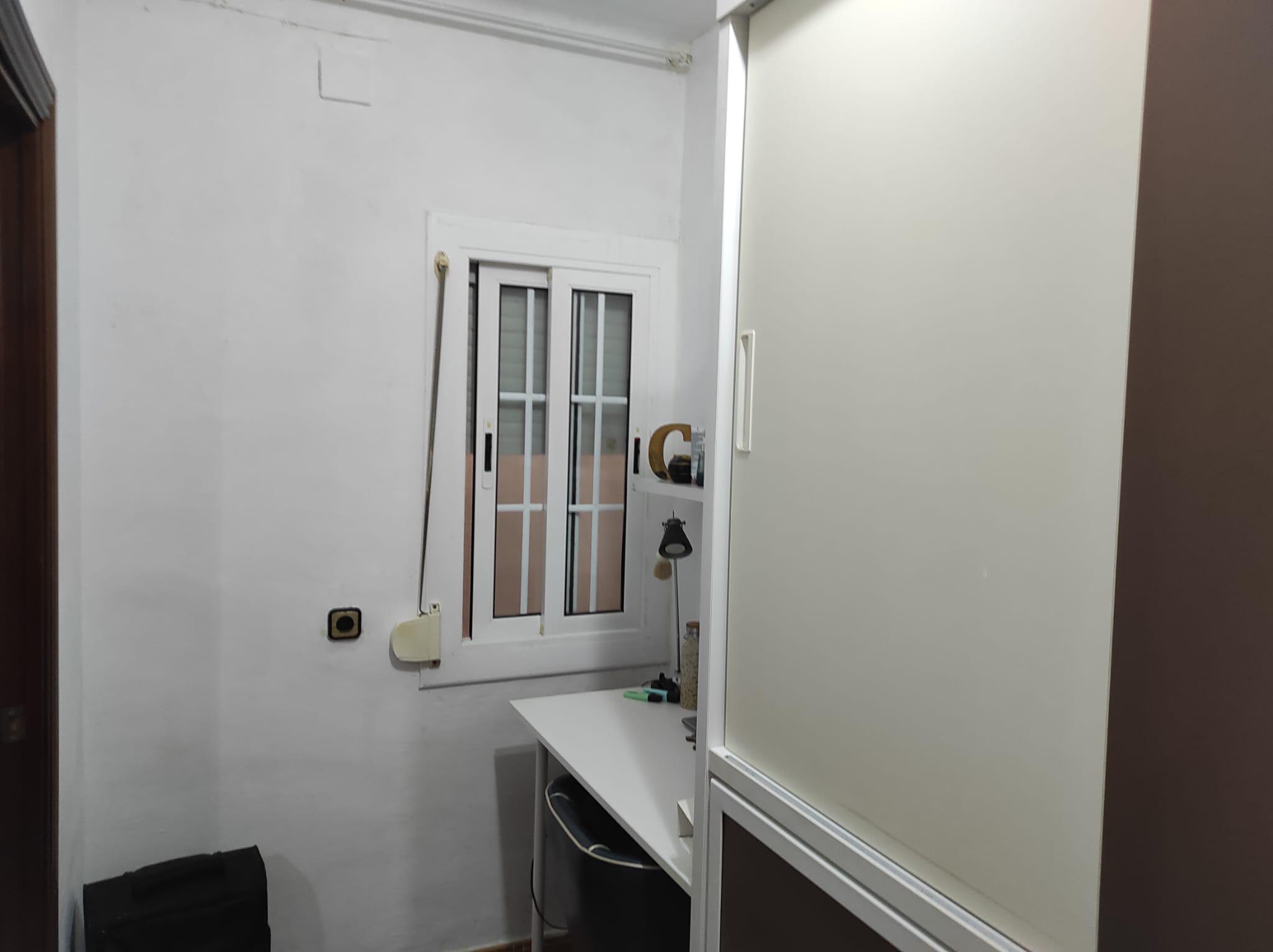 Imagen 36 Piso en venta en Esplugues De Llobregat / Junto plaza de Sant Lluis De Gonzaga, cerca Merc...