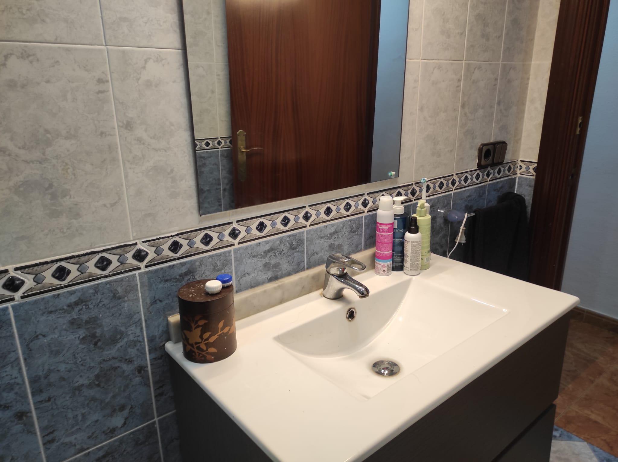 Imagen 27 Piso en venta en Esplugues De Llobregat / Junto plaza de Sant Lluis De Gonzaga, cerca Merc...