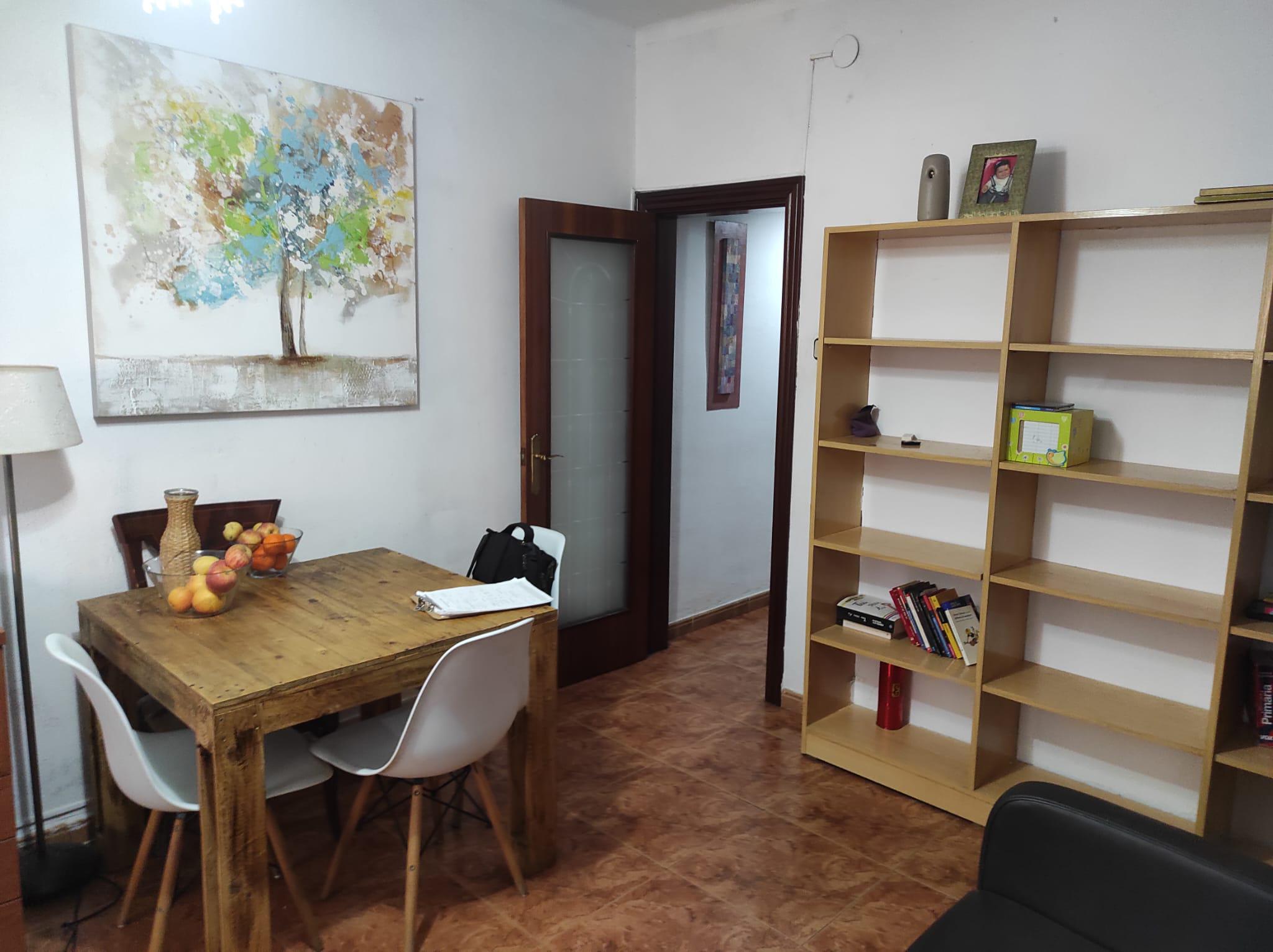 Imagen 10 Piso en venta en Esplugues De Llobregat / Junto plaza de Sant Lluis De Gonzaga, cerca Merc...