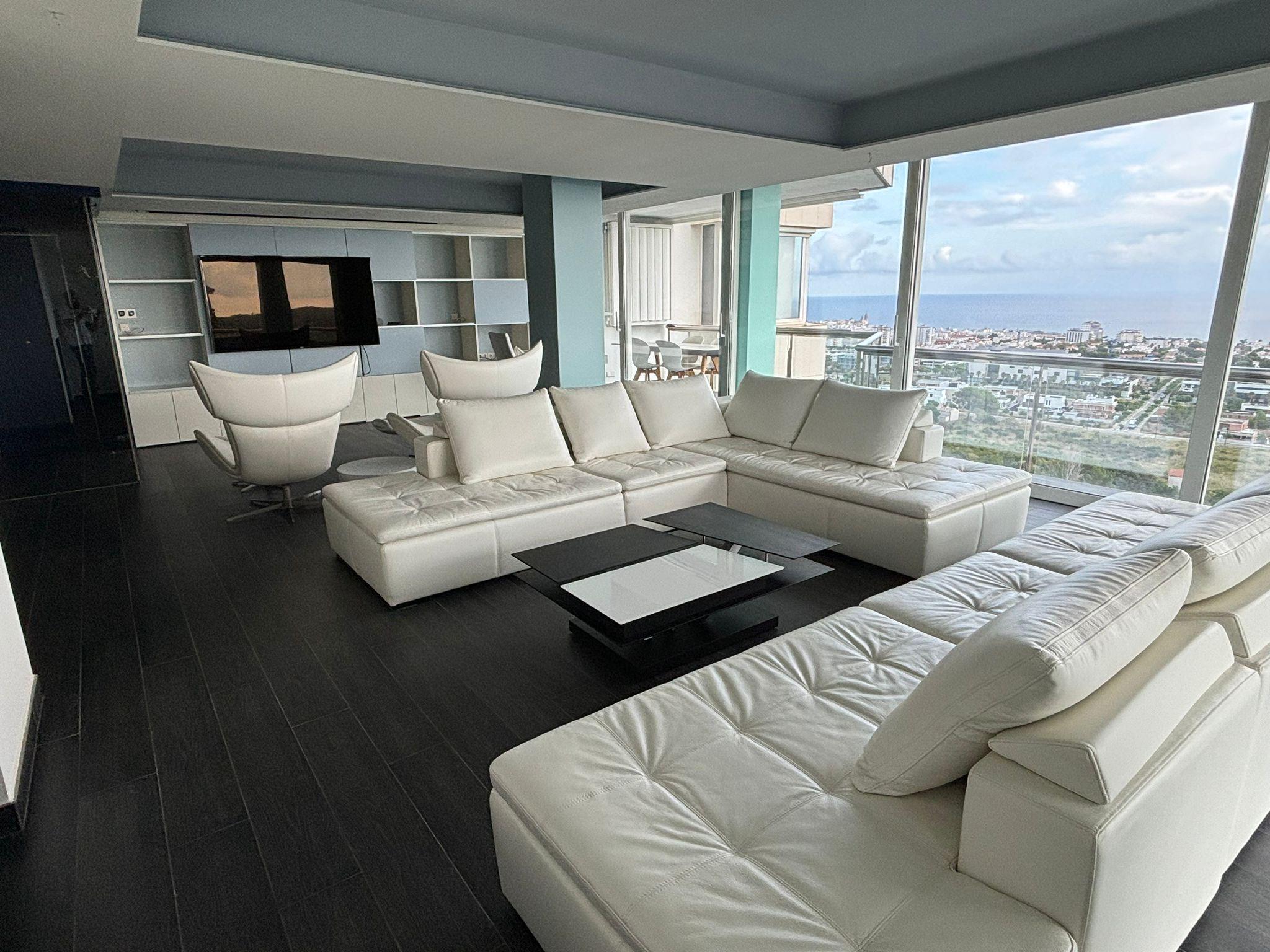 Imagen 7 Piso en venta en Sitges / Bien comunicado,vistas de una gran belleza y agradables