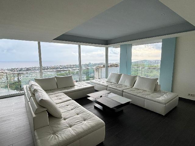 Imagen 2 Inmueble 296462 - Piso en venta en Sitges / Bien comunicado,vistas de una gran belleza y agradables