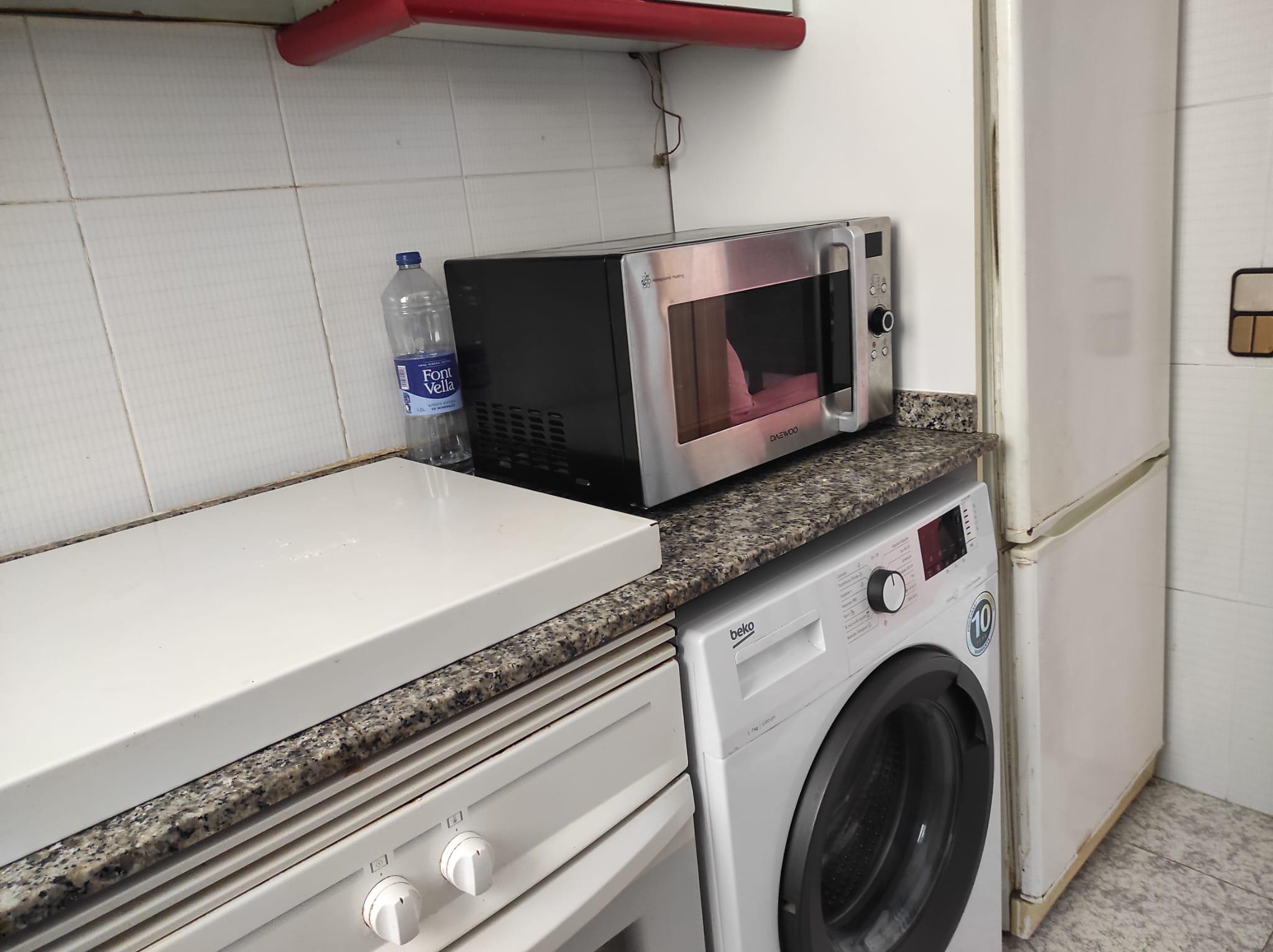 Imagen 13 Piso en venta en Barcelona / Cerca metro Lesseos y junto carrer Gran De Gracia  