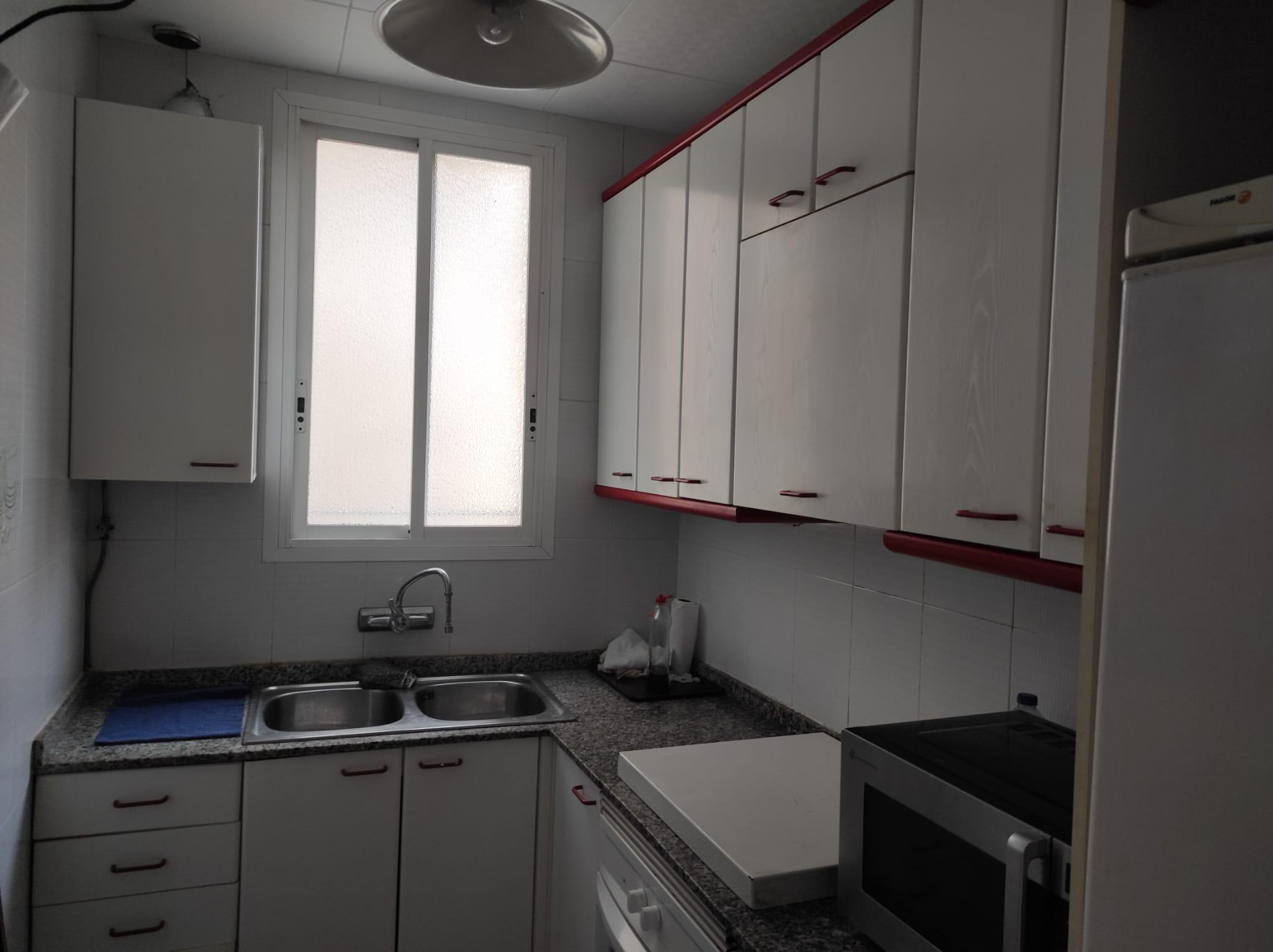 Imagen 16 Piso en venta en Barcelona / Cerca metro Lesseos y junto carrer Gran De Gracia  