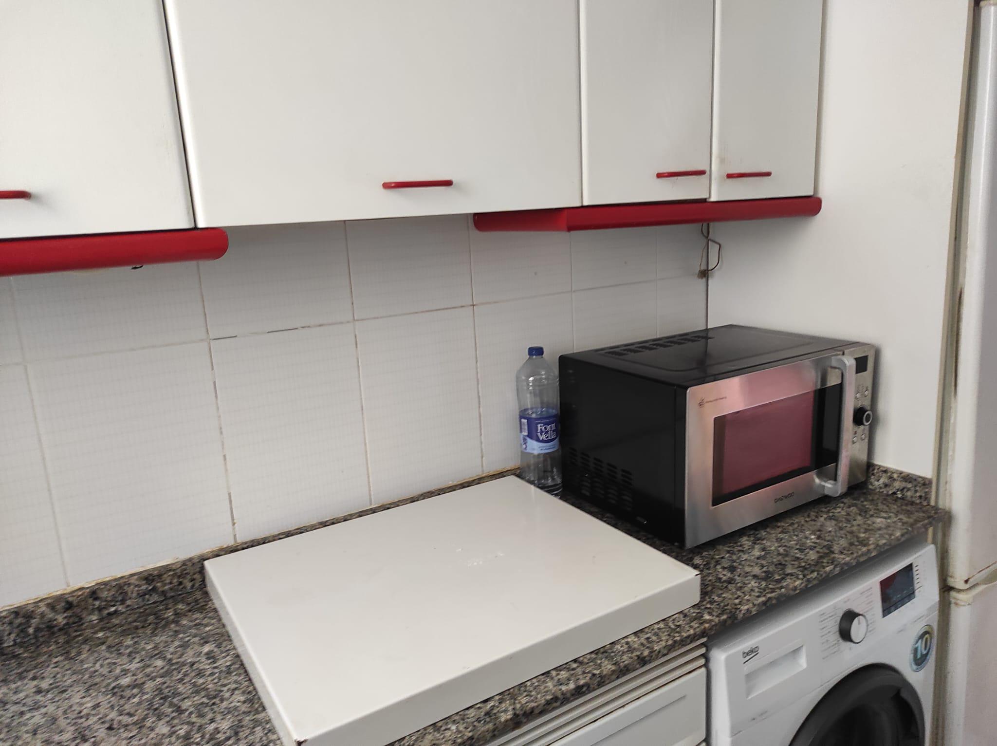 Imagen 15 Piso en venta en Barcelona / Cerca metro Lesseos y junto carrer Gran De Gracia  