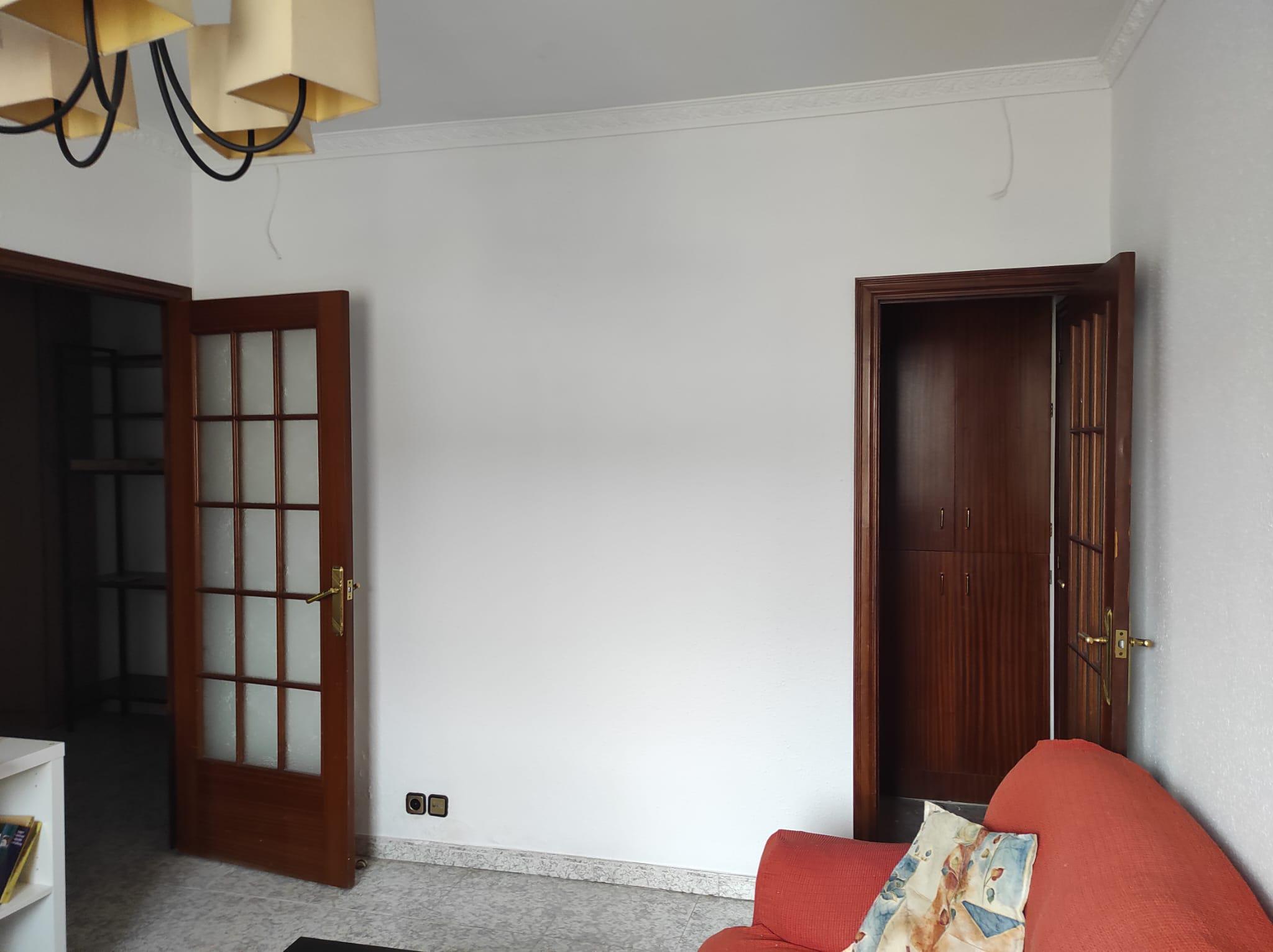 Imagen 6 Piso en venta en Barcelona / Cerca metro Lesseos y junto carrer Gran De Gracia  